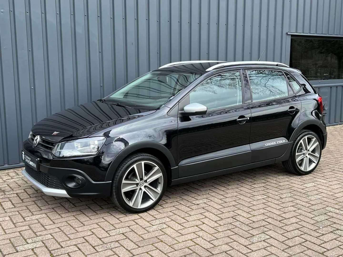 Volkswagen Polo Cross Hatchback in Zwart gebruikt in APELDOORN voor €  9.795,-