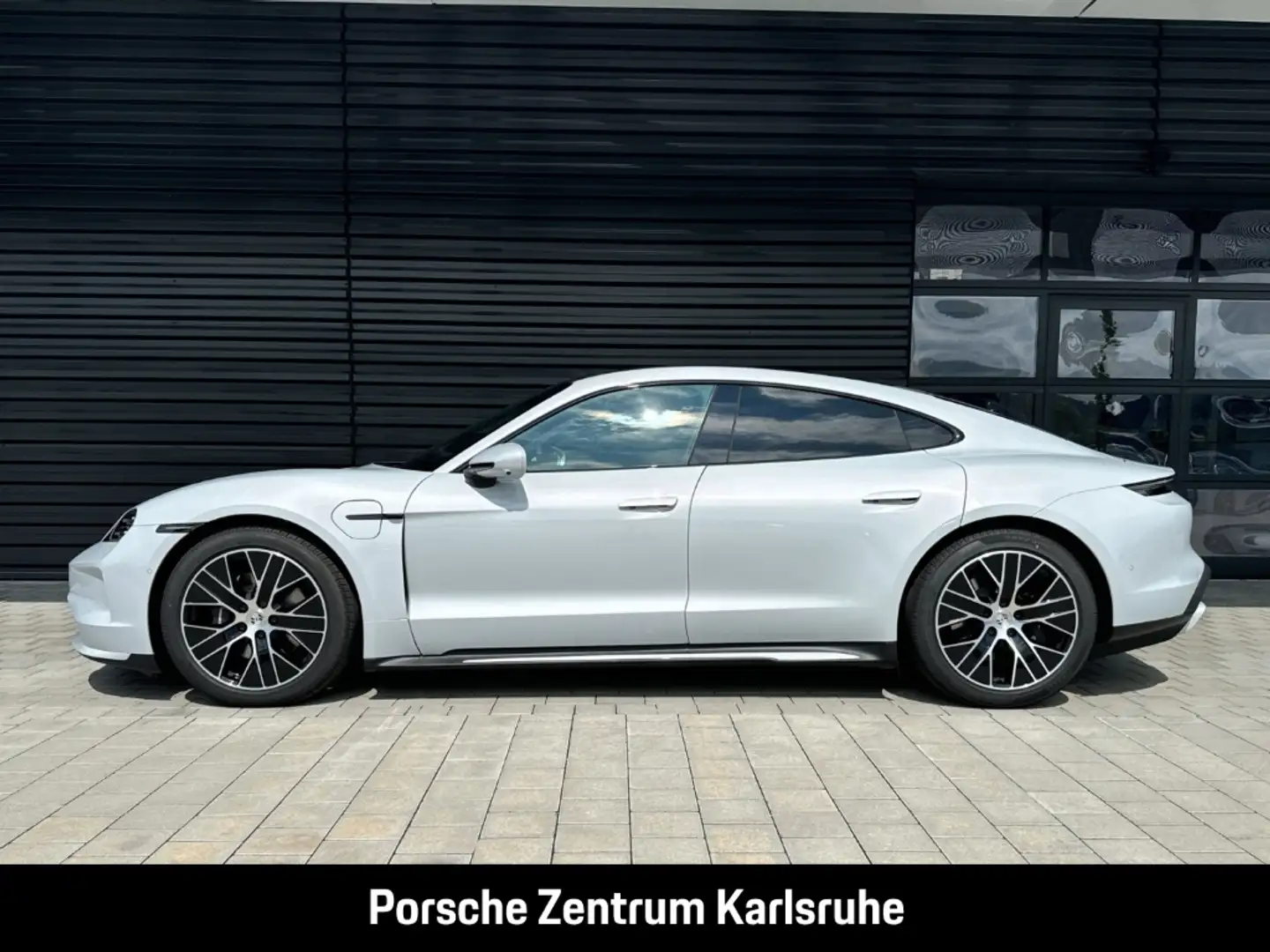 Porsche Taycan HD-Matrix InnoDrive SportDesign 20-Zoll Grau - 2