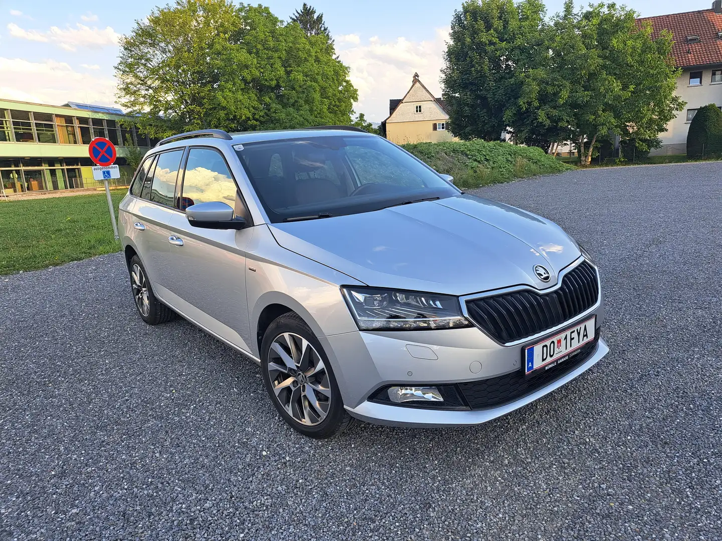 Skoda Fabia Fabia Combi Clever 1,0 TSI DSG Clever Grau - 1