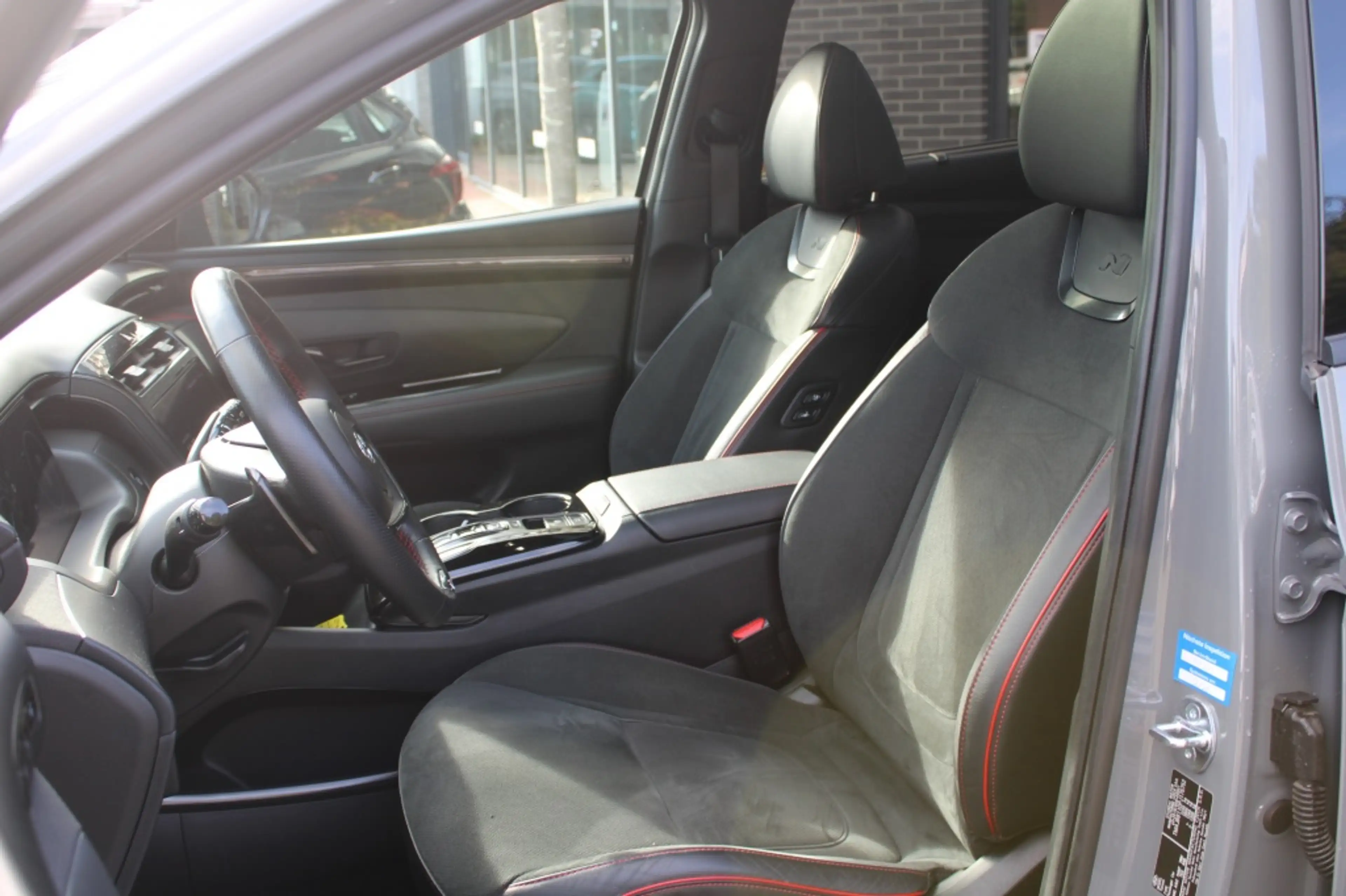 Hyundai TUCSON 1.6 T-GDI HEV N Line Sky 4X4 230PK! Full Option! " — photo 8
