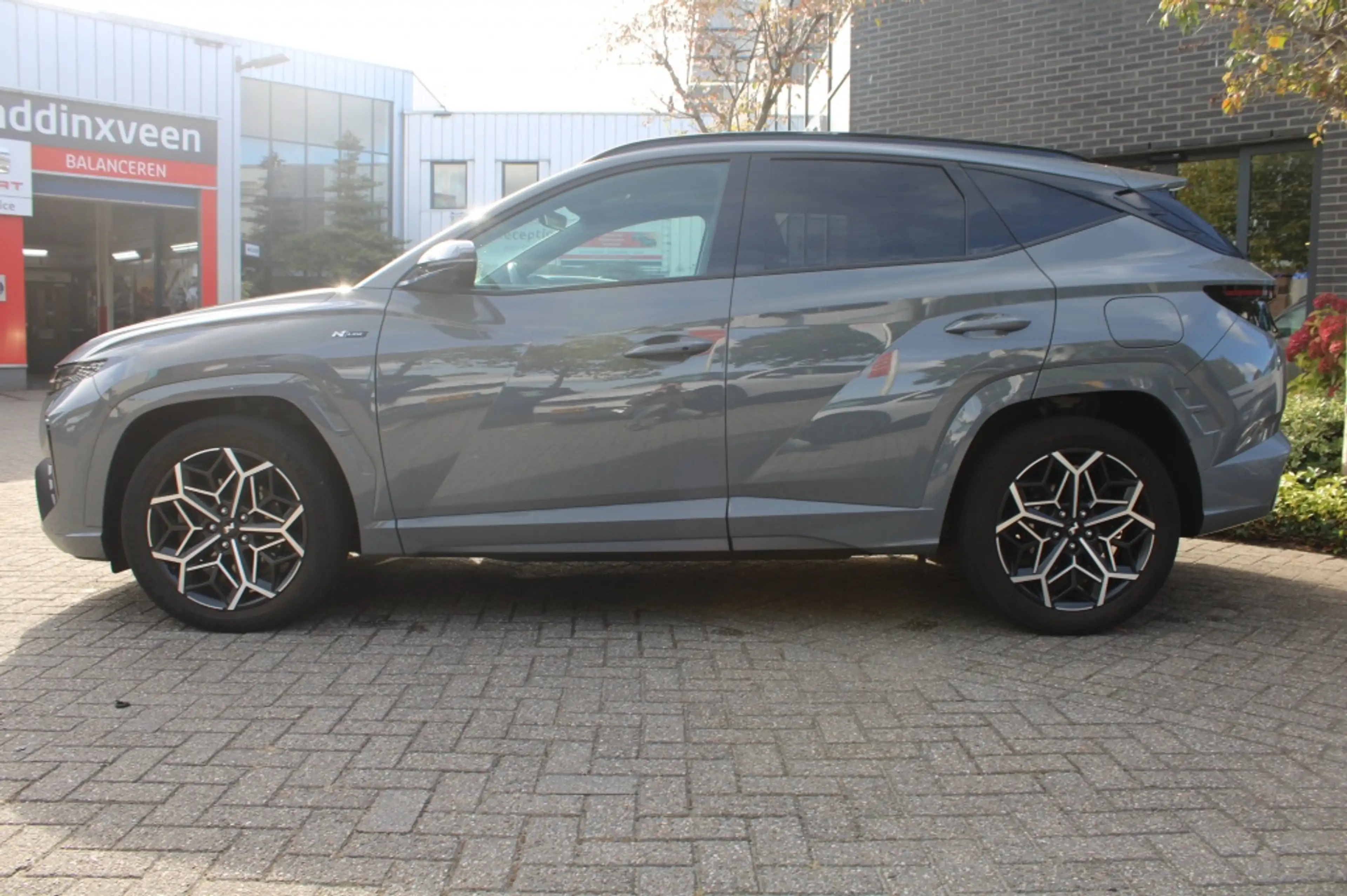 Hyundai TUCSON 1.6 T-GDI HEV N Line Sky 4X4 230PK! Full Option! " — photo 2