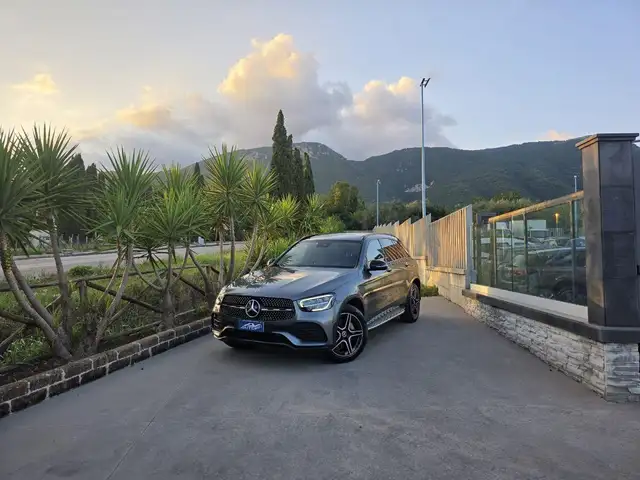 Mercedes-Benz GLC 300