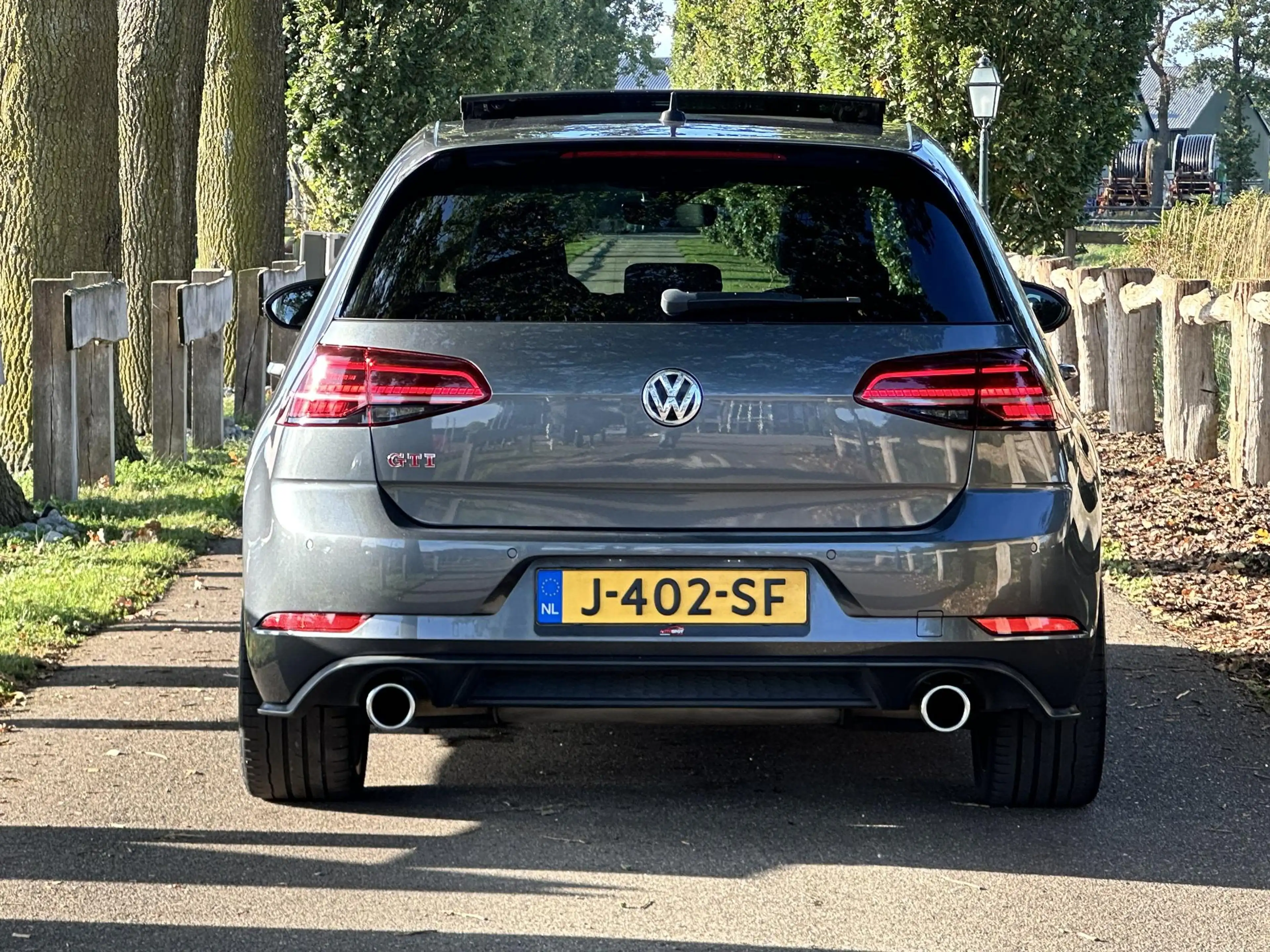 Volkswagen Golf GTI 2.0 TSI Performance — photo 14
