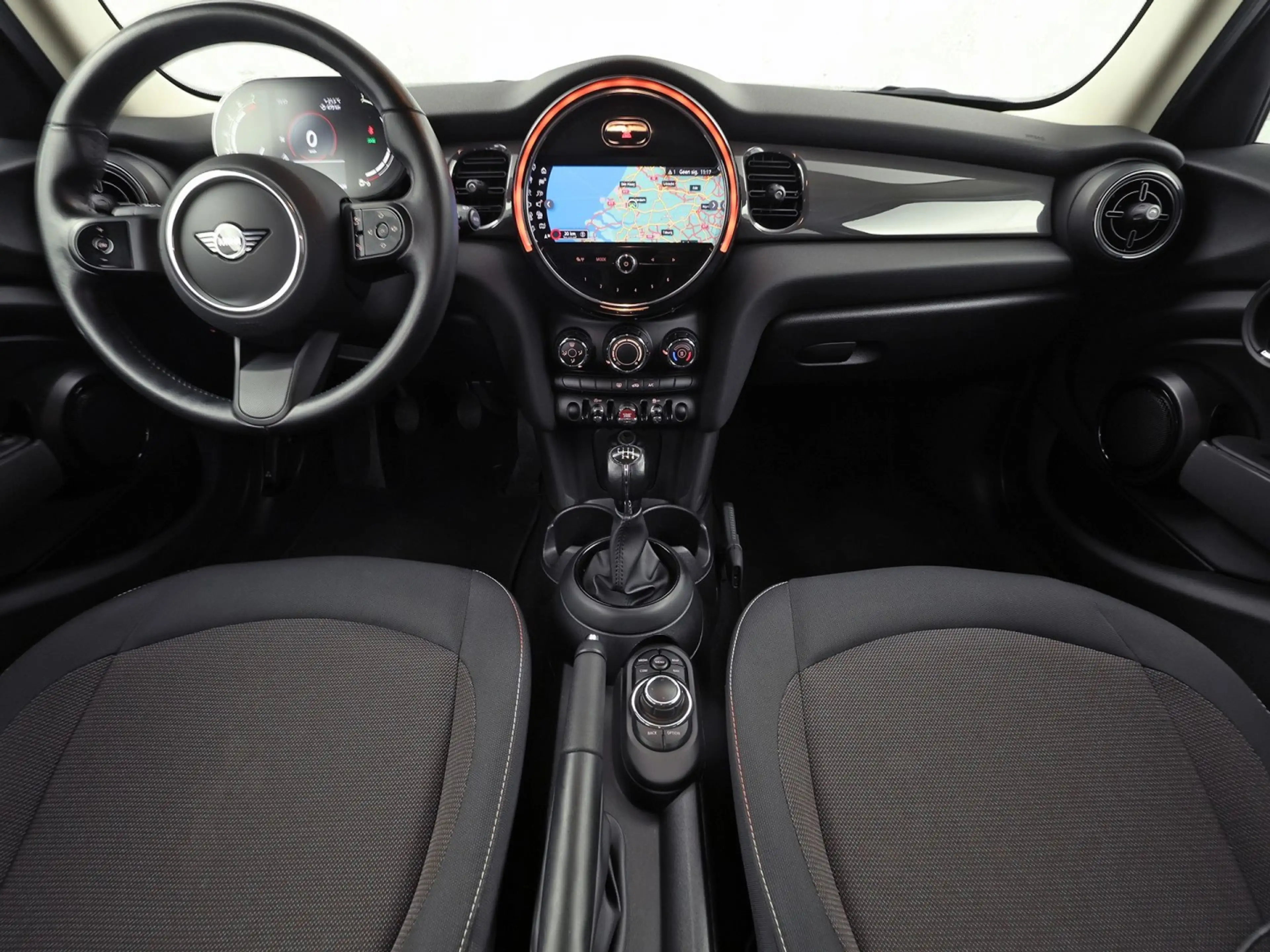 MINI One 1.5 Essential (VIRTUAL COCKPIT, BLACK PACK, APPLE — photo 6