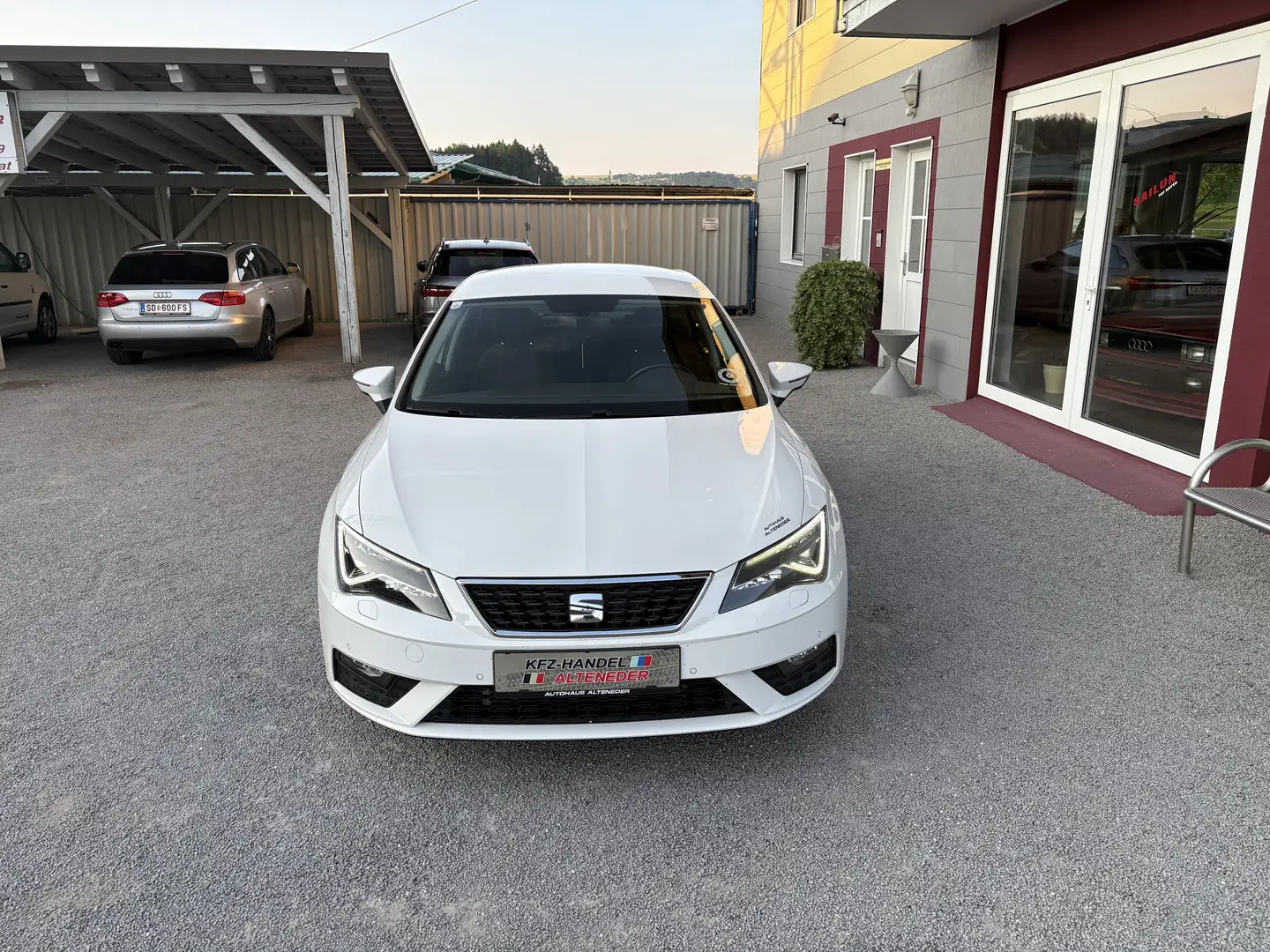SEAT Leon Style 1,2 TSI *1.BESITZ|LED|SITZH|TEMP* Blanco - 2