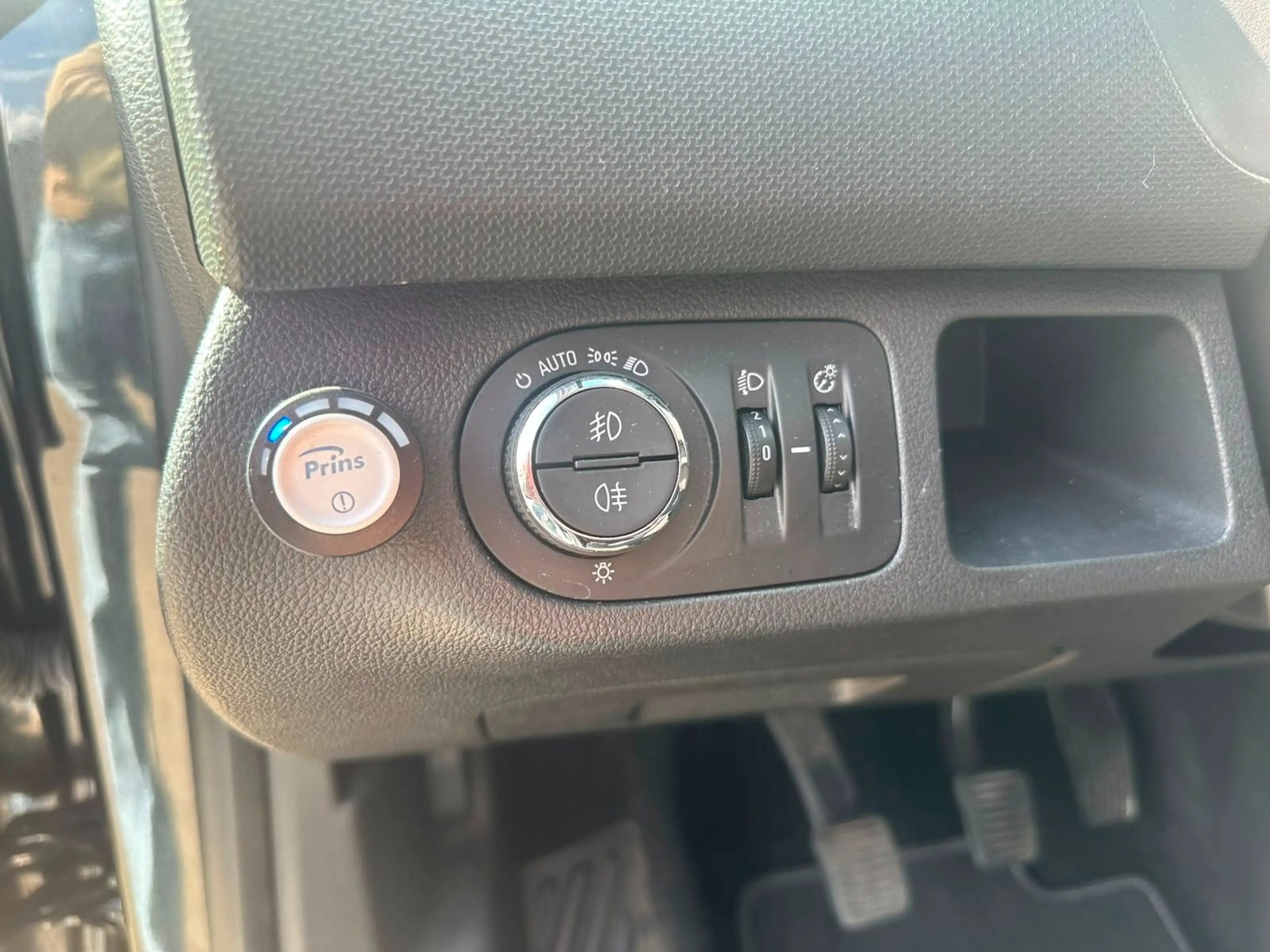 Opel Meriva B Active Prins Gasanlage — photo 11
