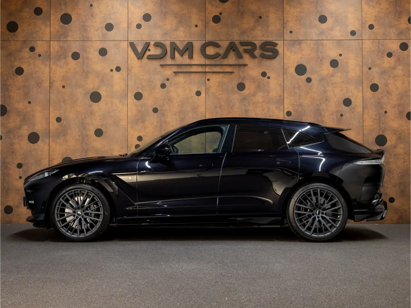 Aston Martin DBX 4.0 V8 707 I Keramisch I Carbon I Stoelventilatie Schwarz - 2