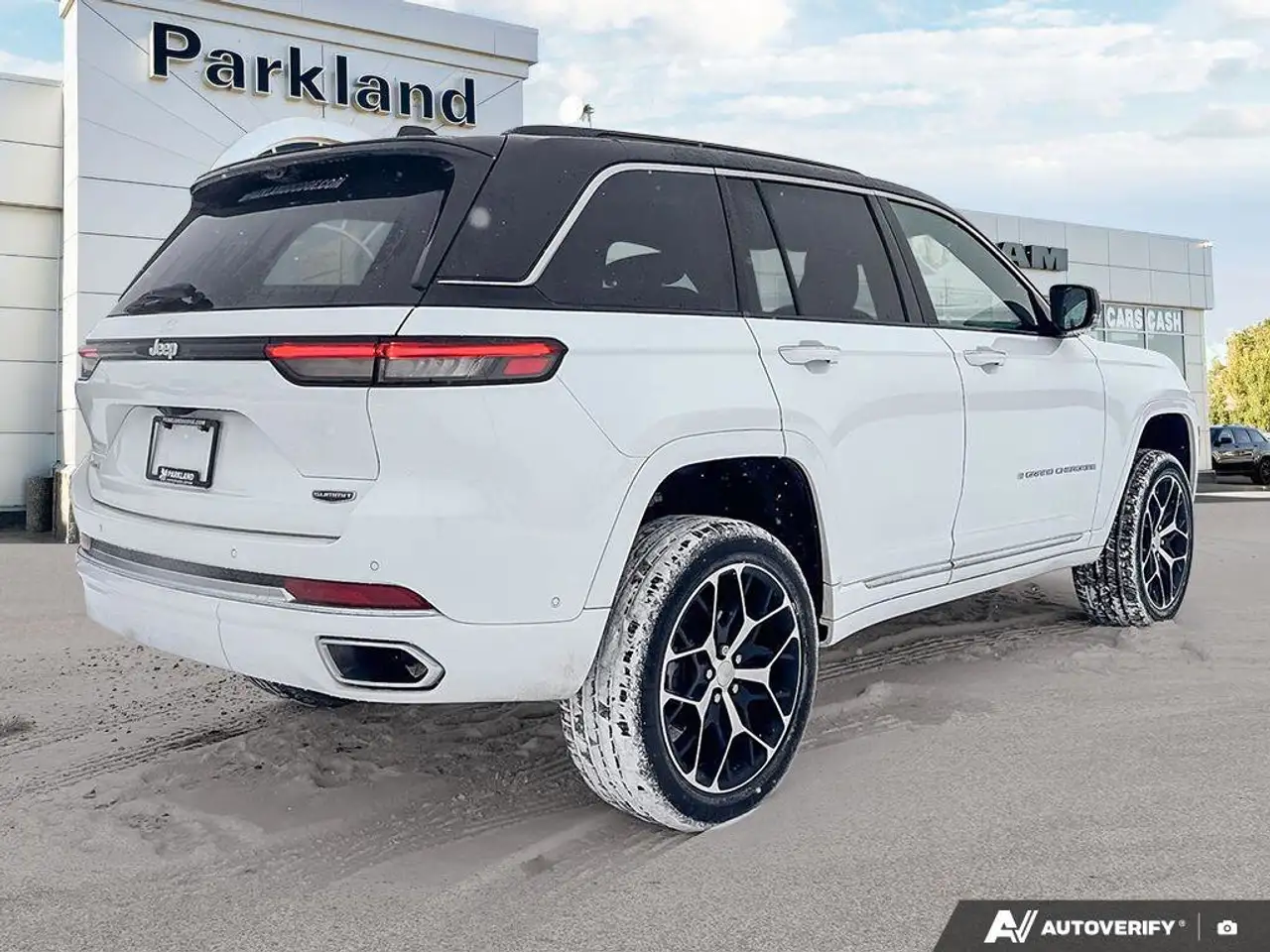 Jeep Grand Cherokee снимка Jeep Grand Cherokee