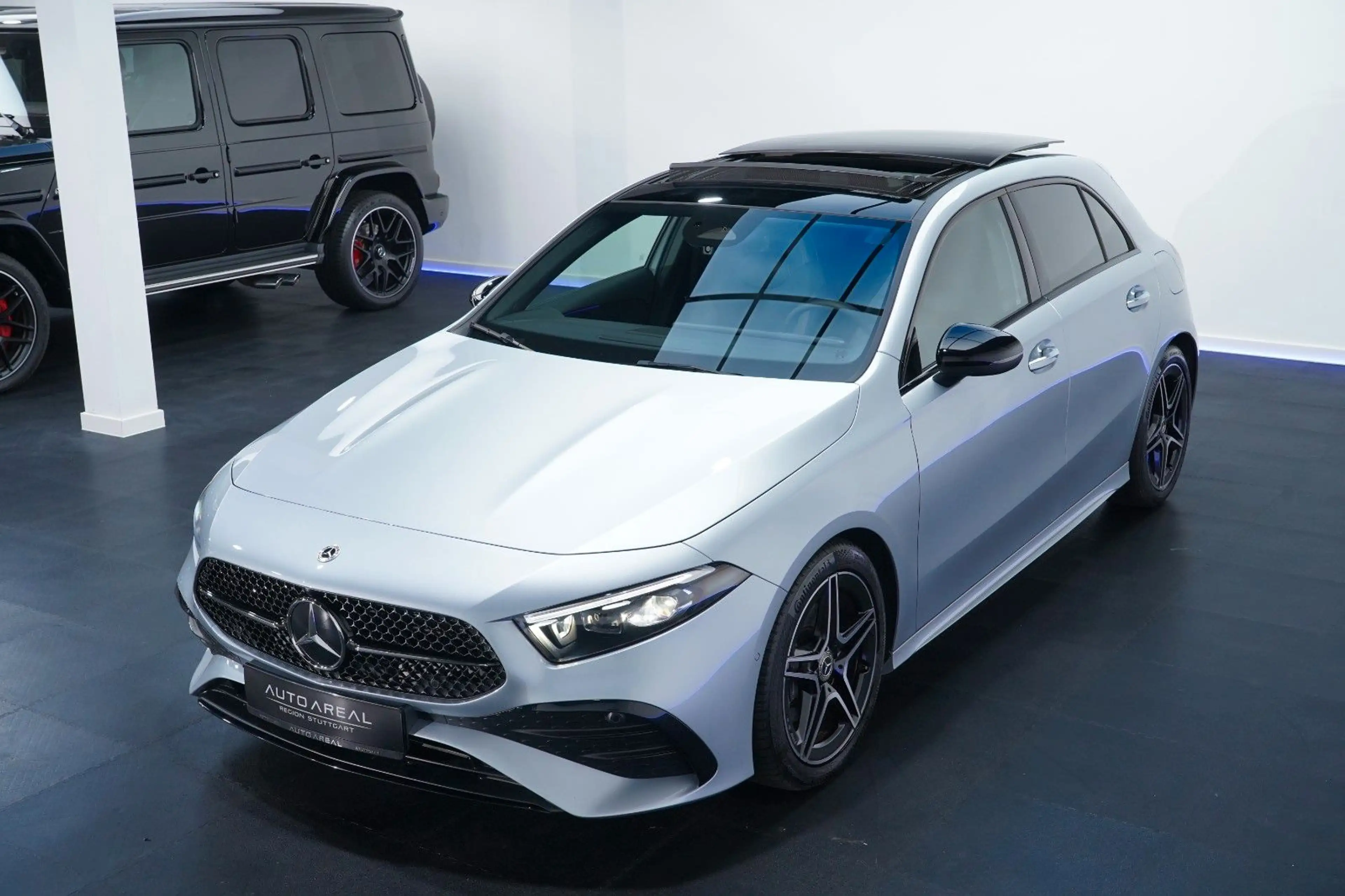 Mercedes-Benz A 200 d AMG Pano/Mmry/Wide/NightP/Multib/Distr+ — photo 6