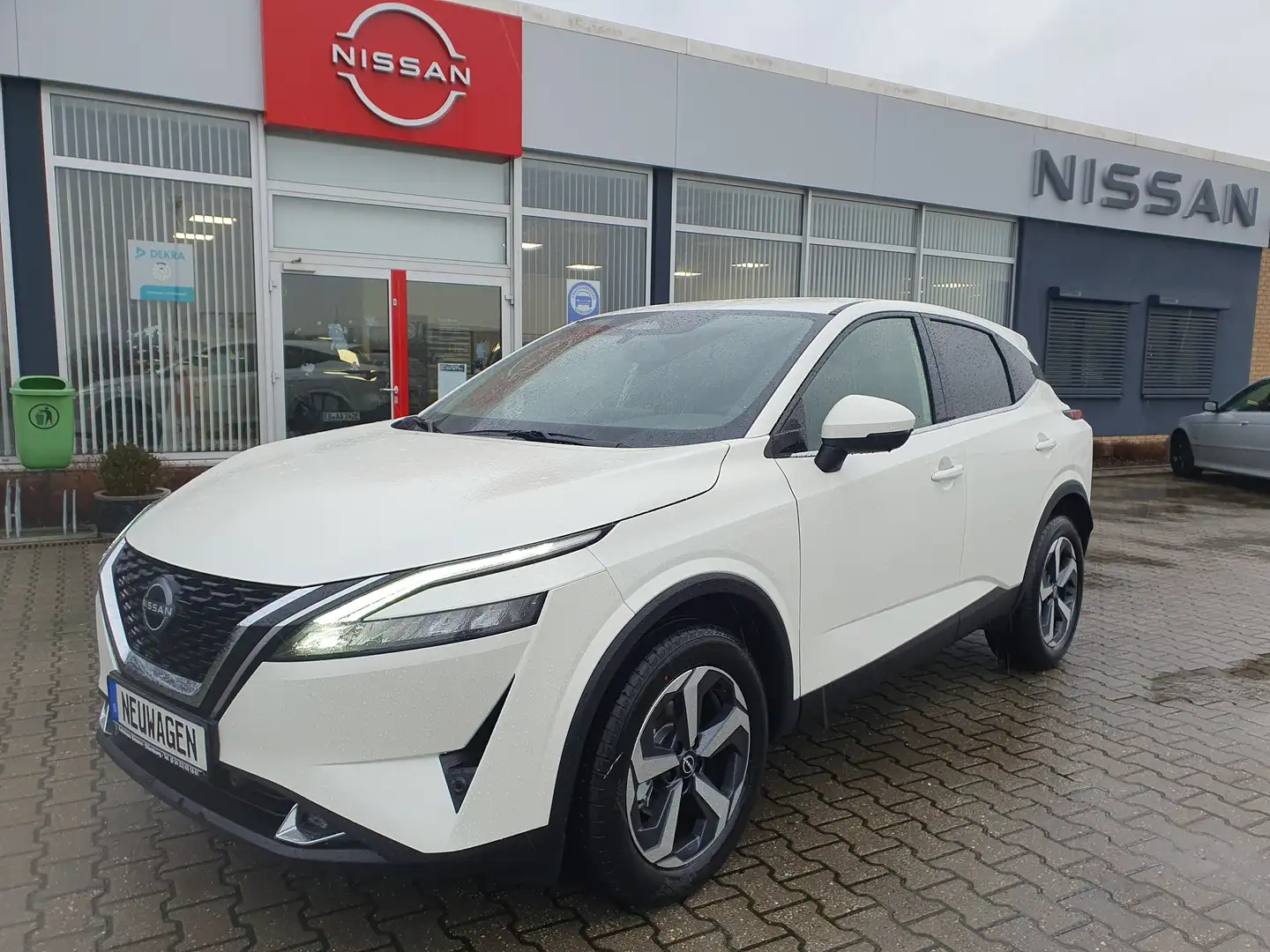 Nissan Qashqai 1.3 DIG-T MHEV N-Connecta, Navi, Winter, Business Wit - 1