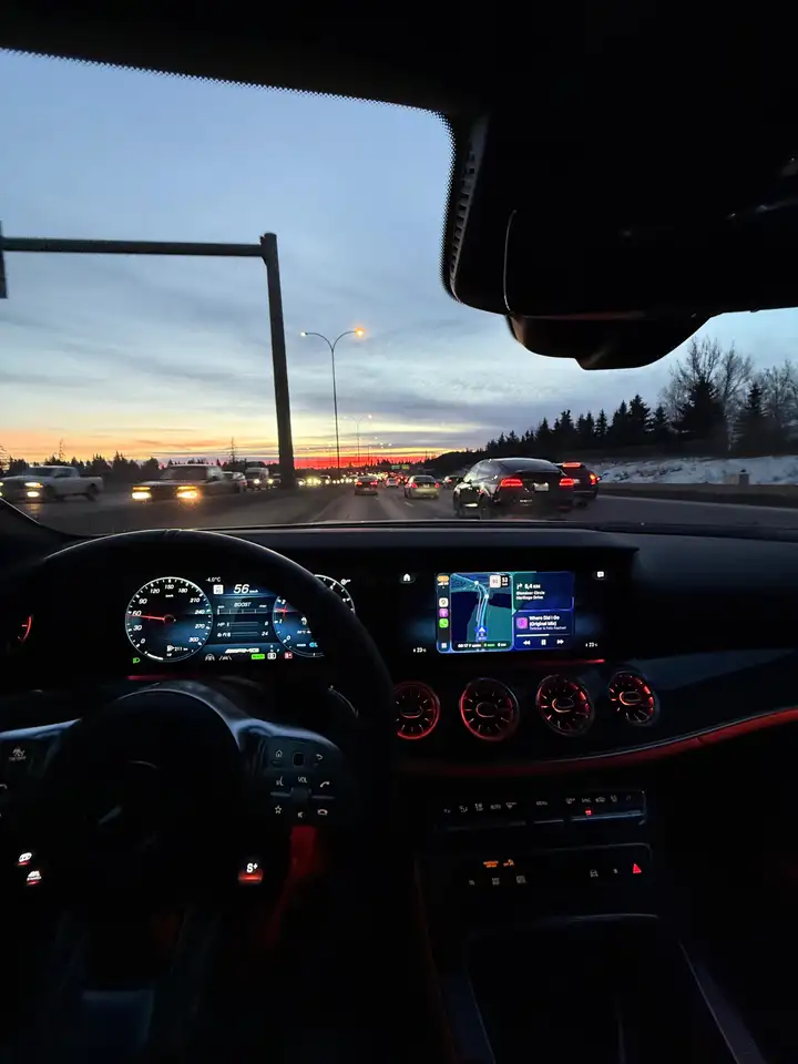 Mercedes-Benz CLS снимка Mercedes-Benz CLS