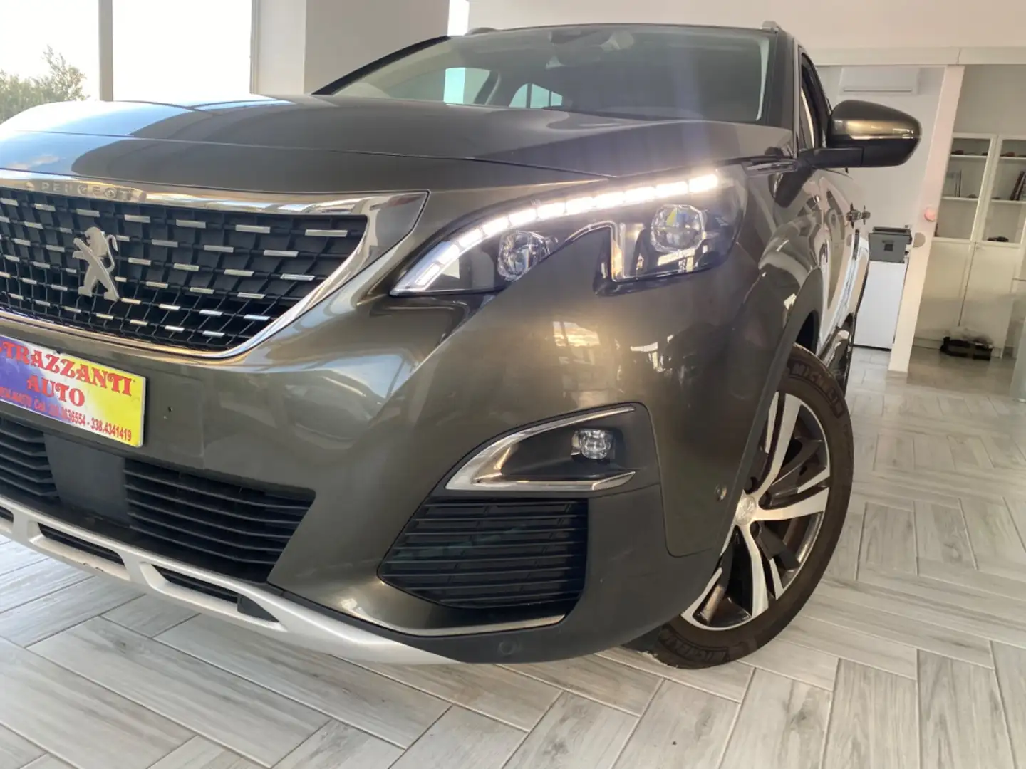 Peugeot 5008 BlueHDi 130 S&S EAT8 GT Line Grey - 2