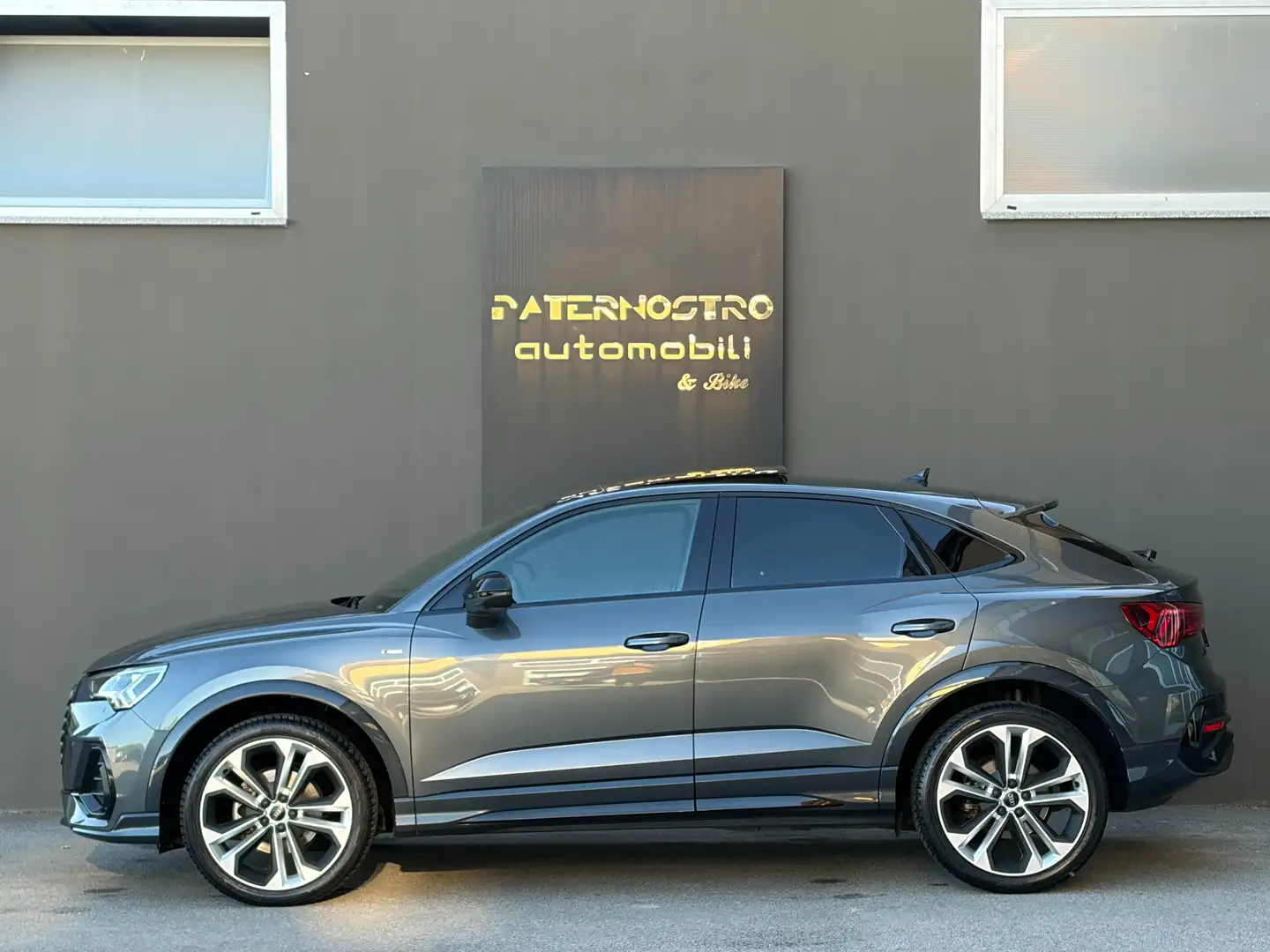 Audi Q3 Sportback 35 2.0 tdi S-Line quattro Manuale FULL Grigio - 2