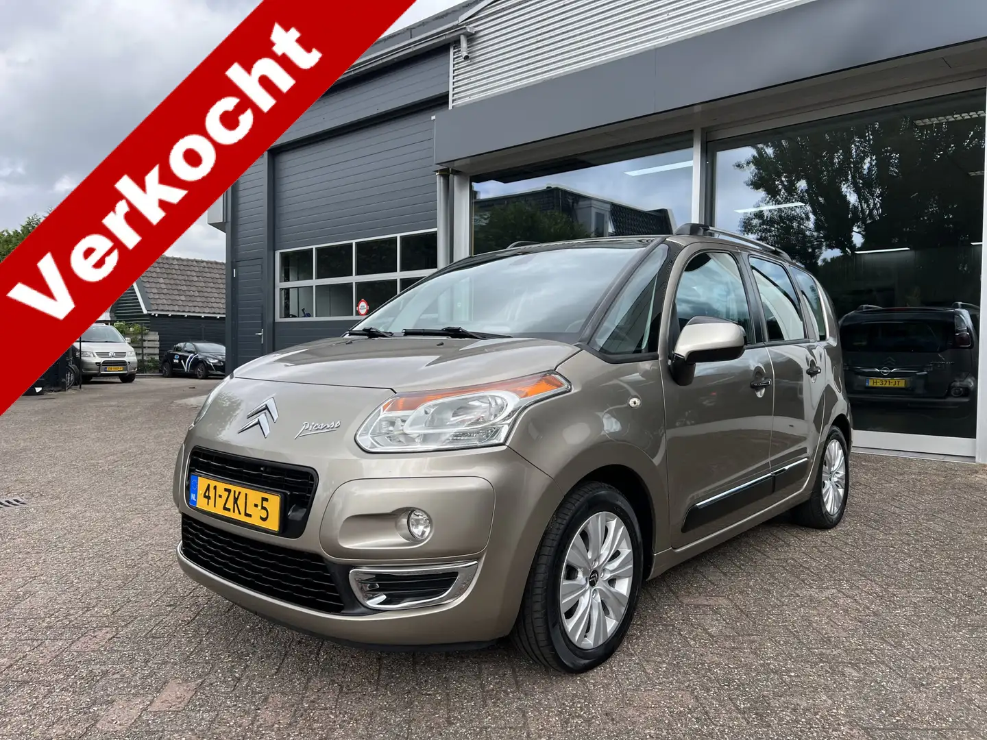 Citroen C3 Picasso 1.6 VTi Color Selection Trekhaak, Cruise, Parkeers Beige - 1