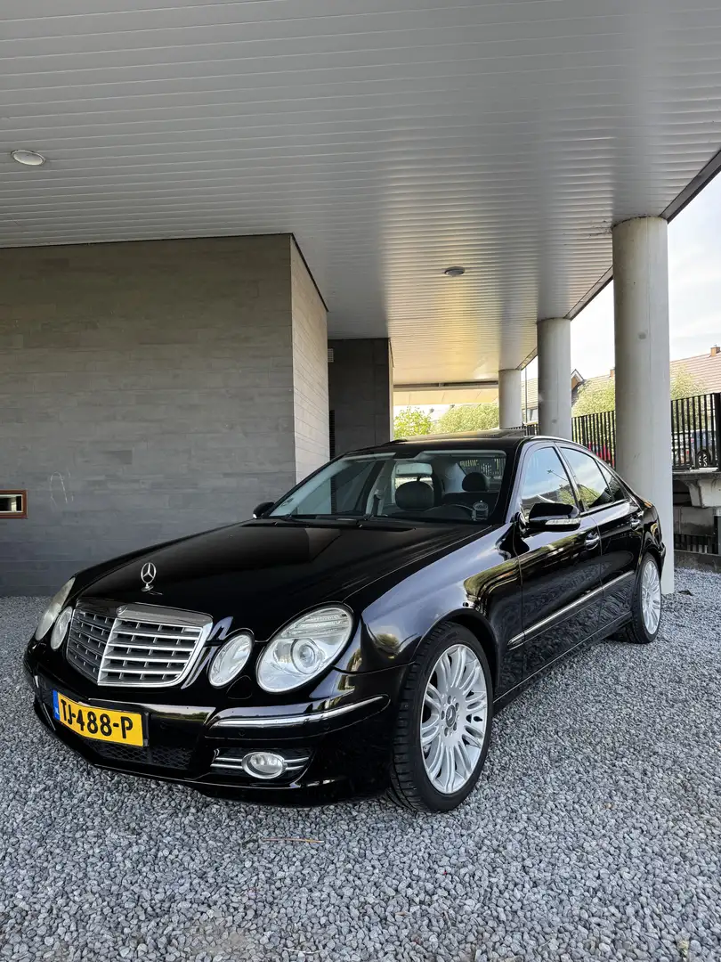 Mercedes-Benz E 200 Avantgarde Sportpakket Schuifdak Zwart - 1