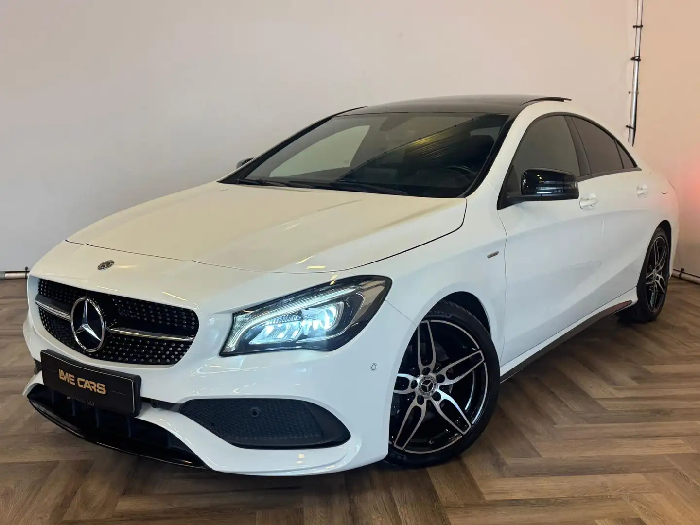 Mercedes-Benz CLA 200 Prestige| AUTOMAAT| PANO|INRUIL MOGELIJK Blanc - 2