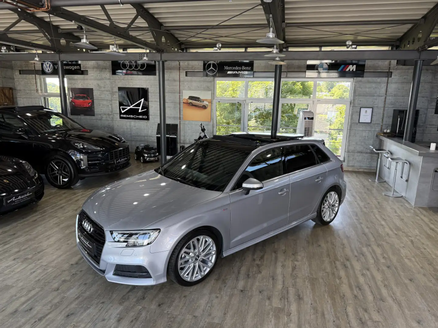 Audi A3 quattro S-Line*PANO*VIRTUAL*1.HAND*LED* Argento - 2