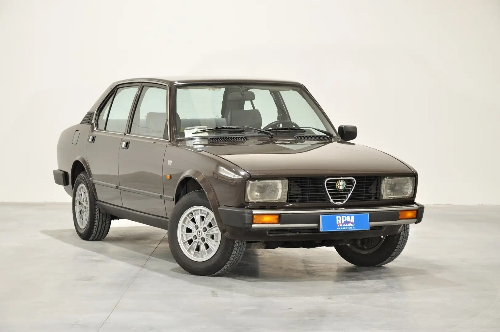 Alfa Romeo Alfetta 1.6 carburatori CRS ottima smeđa - 1