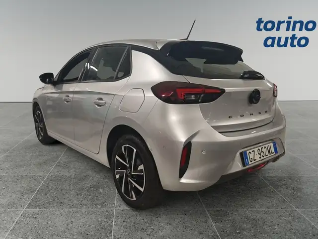 Opel Corsa view 3