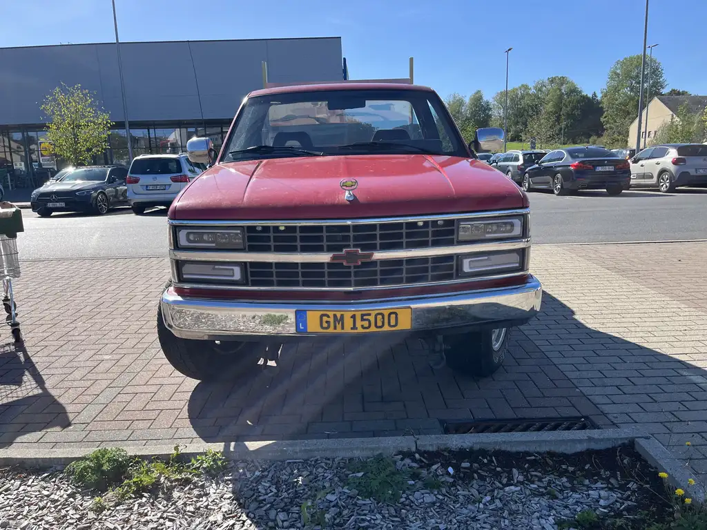 Chevrolet Silverado 1992 из Европы — купить под ключ