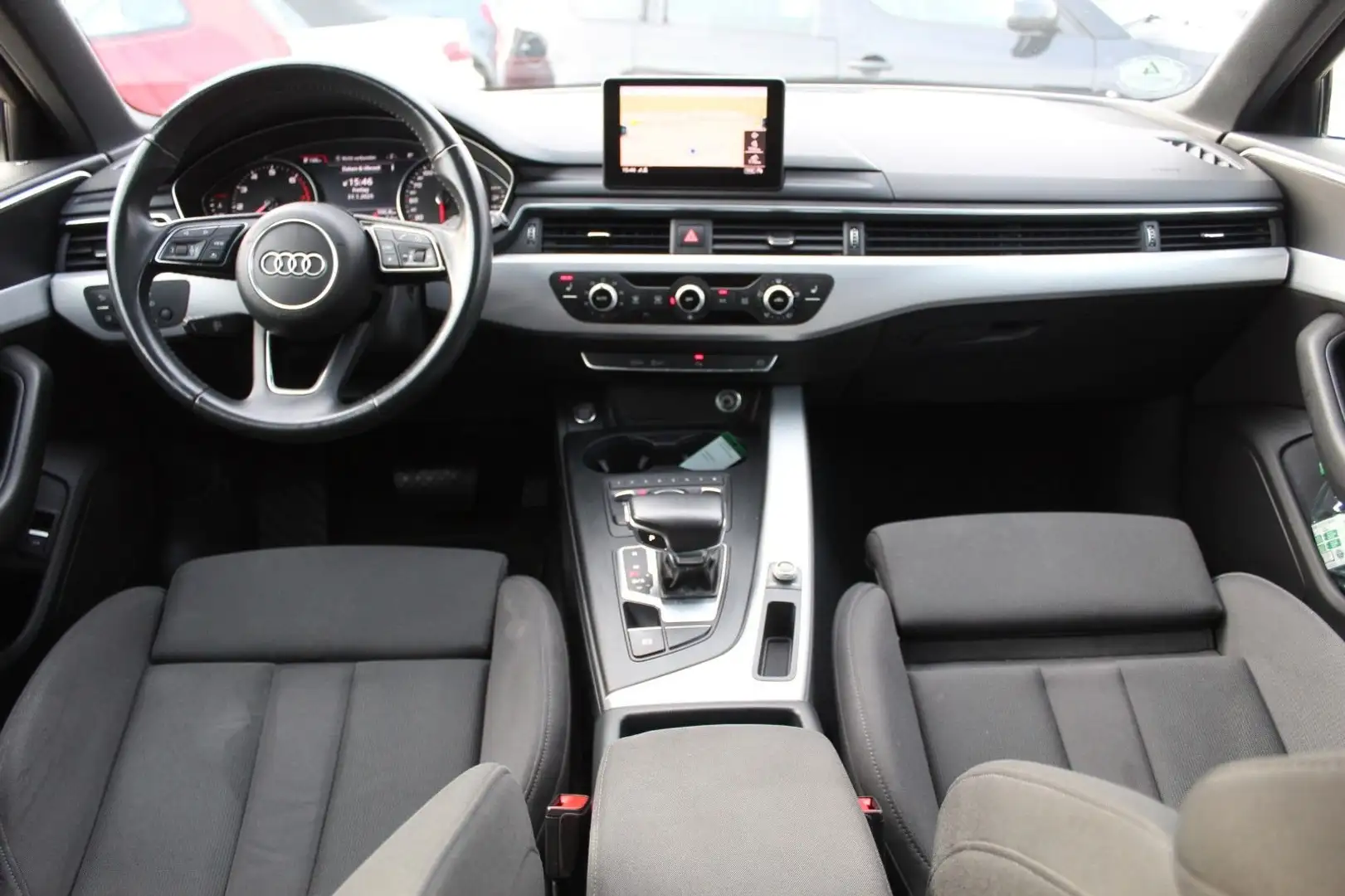 Audi A4 sport Noir - 2