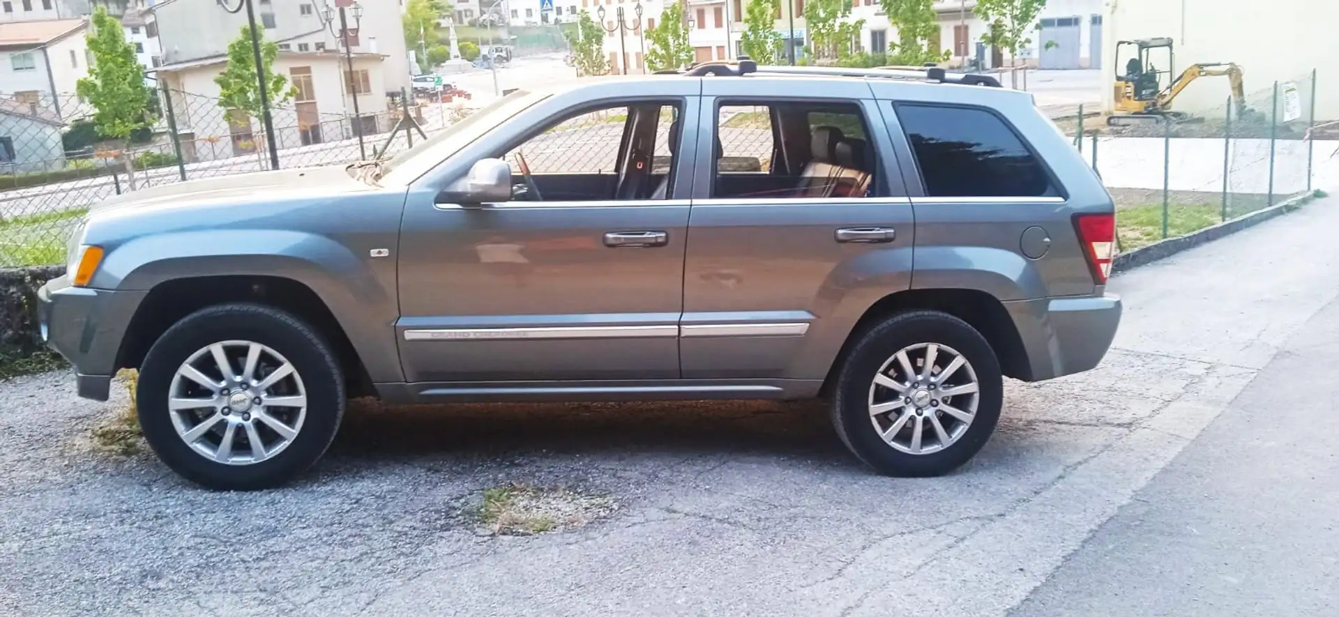 Jeep Grand Cherokee Grand Cherokee III 2005 3.0 V6 crd Overland auto - 2