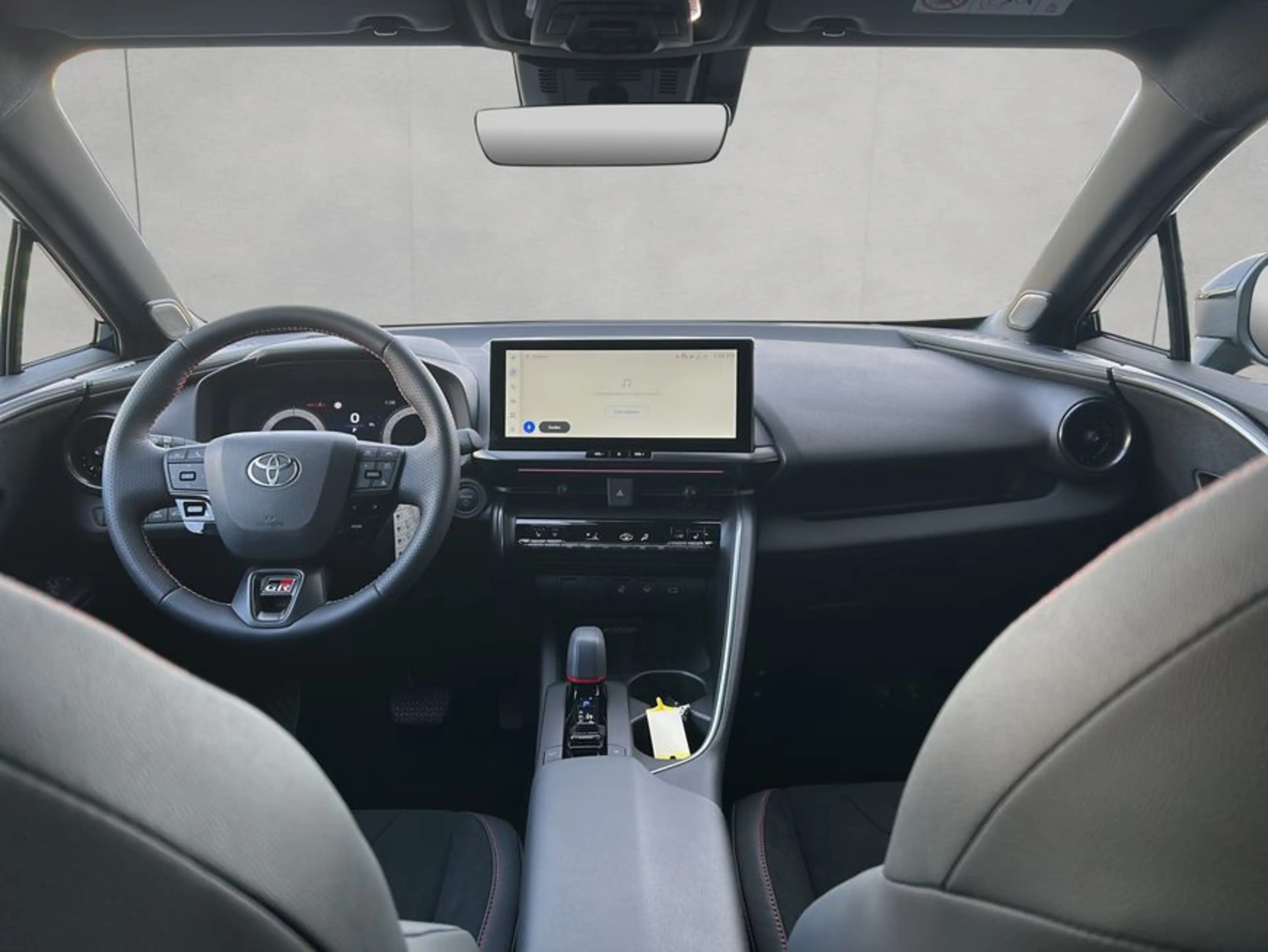 Toyota C-HR 2.0 Plug-in-Hybrid GR SPORT — photo 13