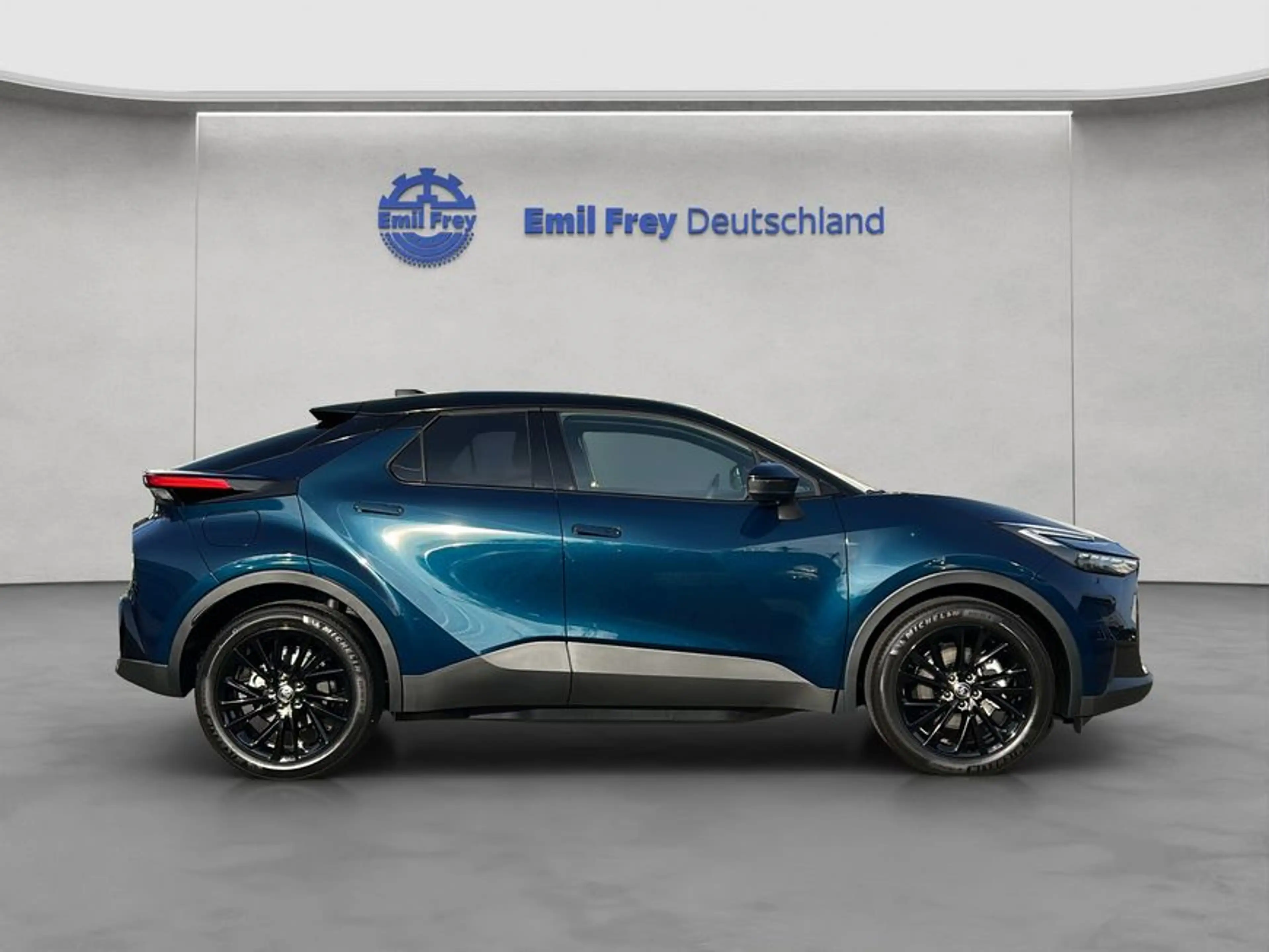 Toyota C-HR 2.0 Plug-in-Hybrid GR SPORT — photo 8