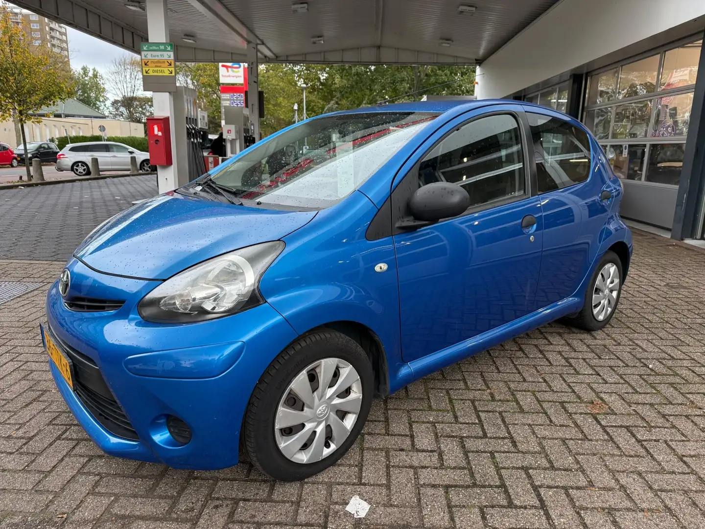 Toyota Aygo 1.0 VVT-i Comfort Blauw - 2