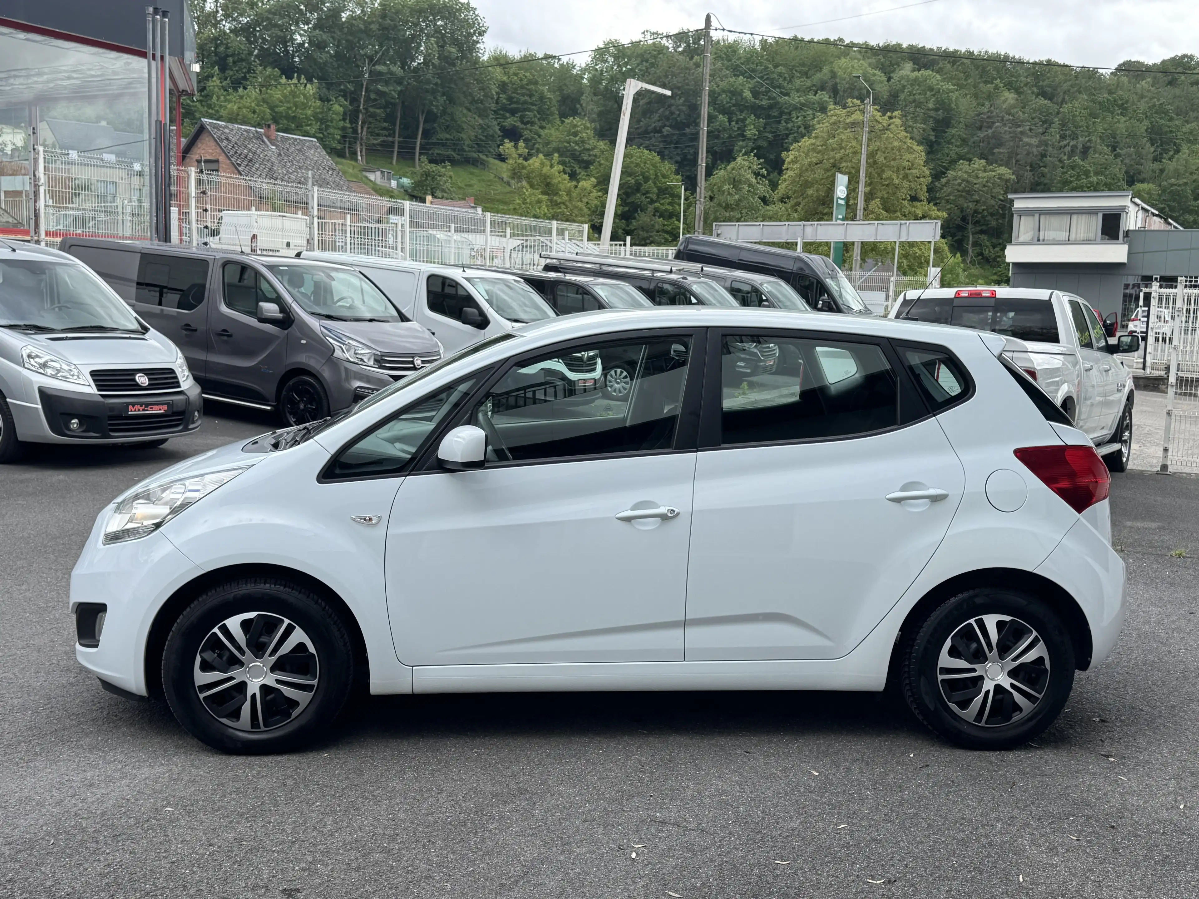 Kia Venga 1400 CRDI 90 CV ECO DYNAMIC 5 PORTES CLIM — photo 3