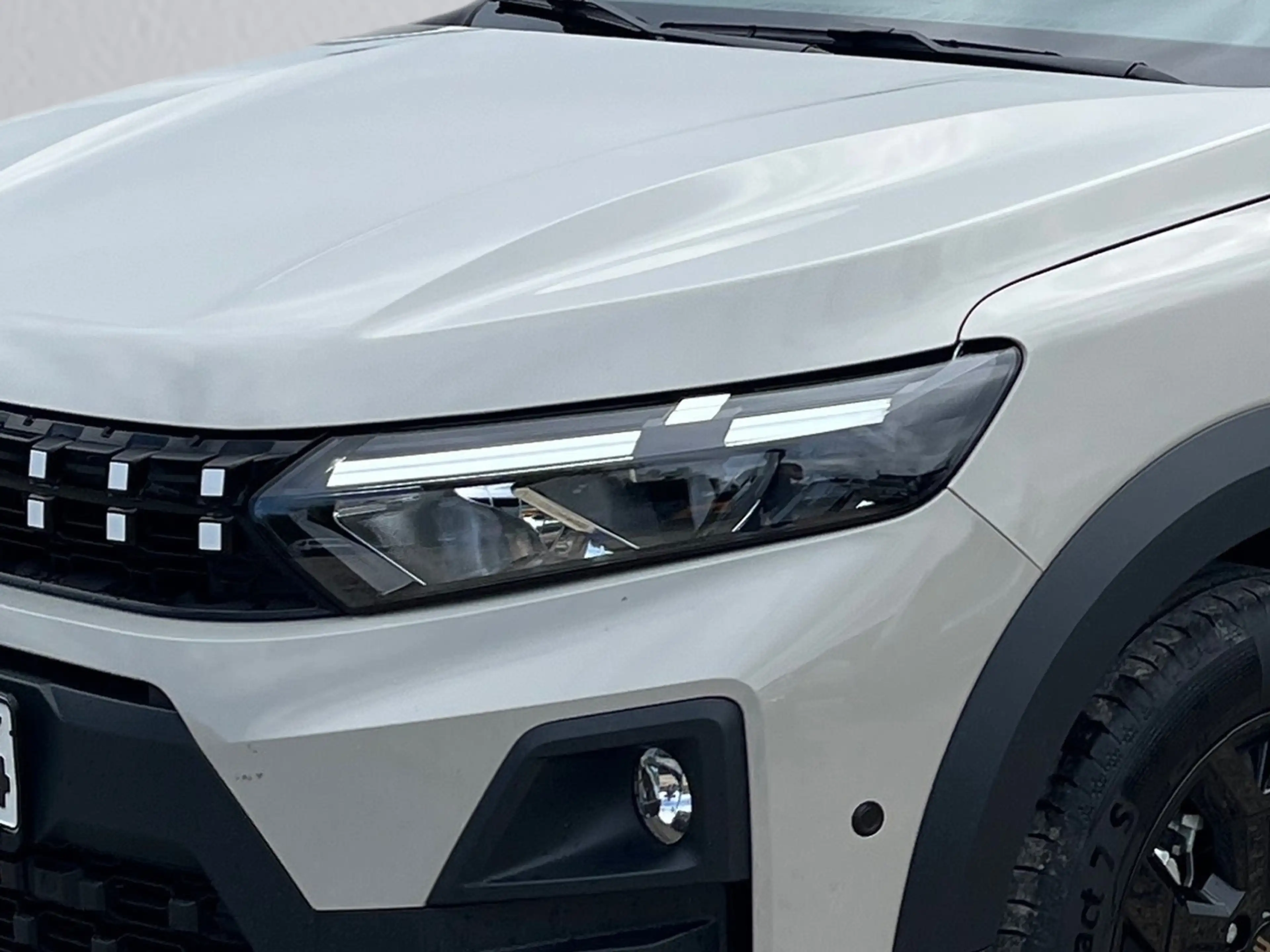 Dacia Jogger Extreme hybrid 155 — photo 5