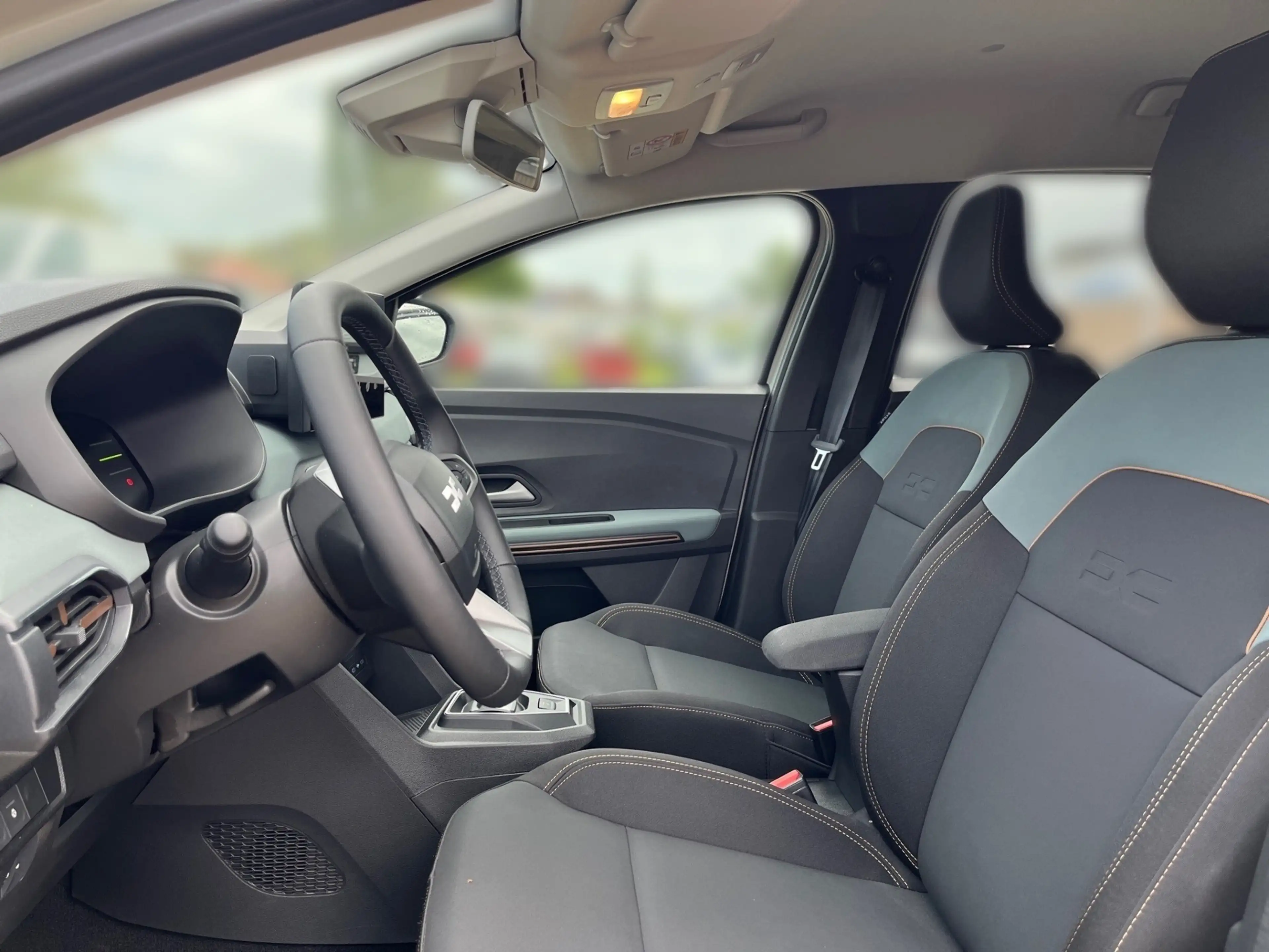 Dacia Jogger Extreme hybrid 155 — photo 7