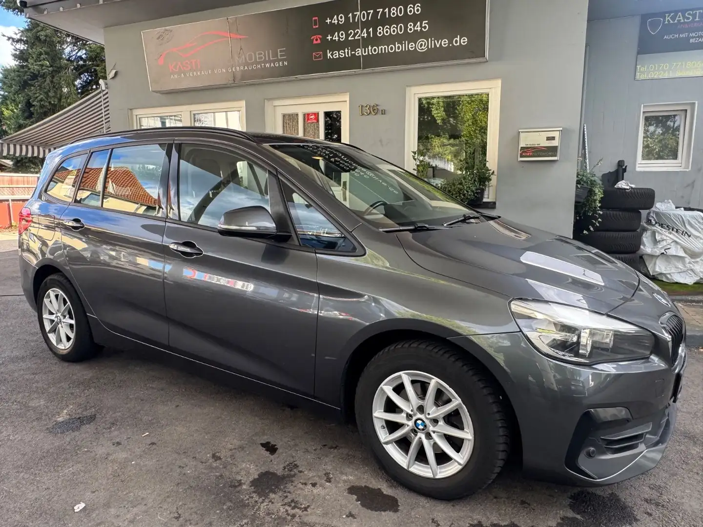 BMW 216 Baureihe 2 Gran Tourer 216 d Advantage Gris - 1