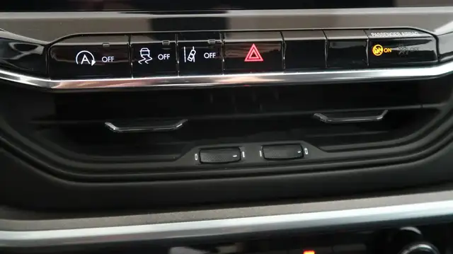 Jeep Compass view 12