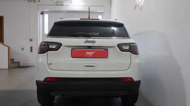 Jeep Compass view 11
