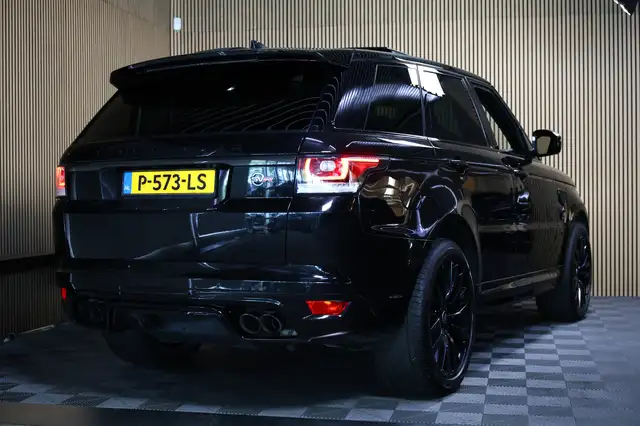 Land Rover Range Rover Sport view 3