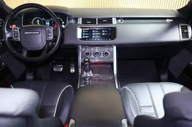 Land Rover Range Rover Sport view 2