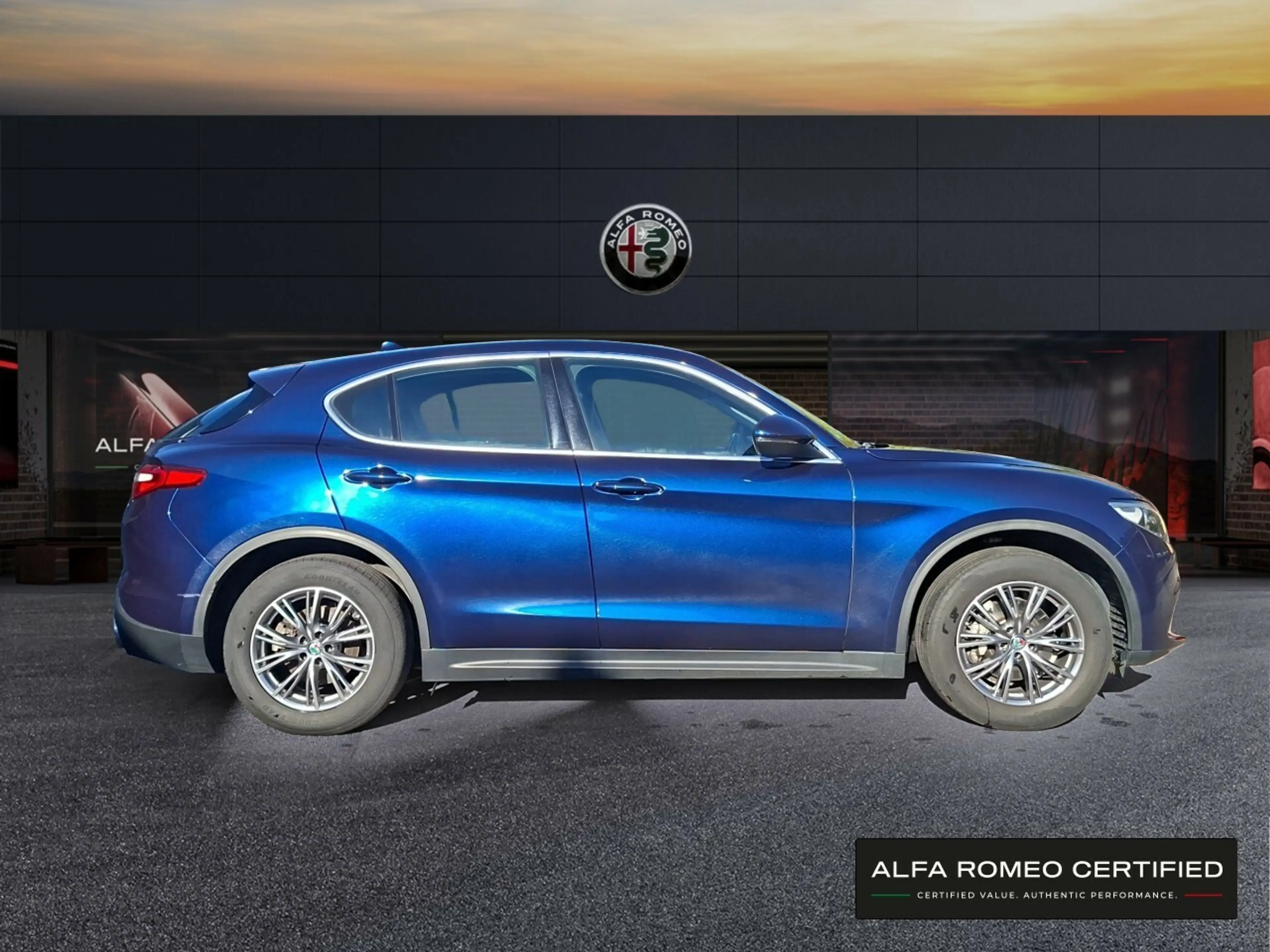 Alfa Romeo Stelvio Super 2.0 Turbo 16V Q4-AT8 — photo 4