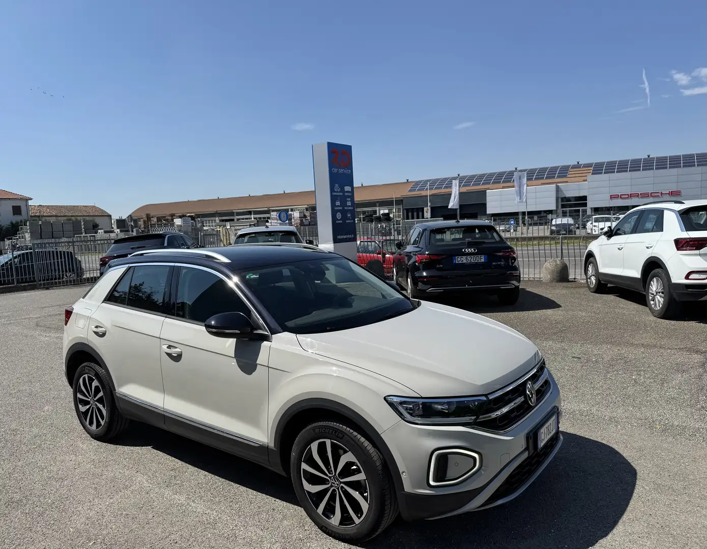 Volkswagen T-Roc 2.0 tdi Style 150cv dsg / NO VINCOLI Grigio - 1