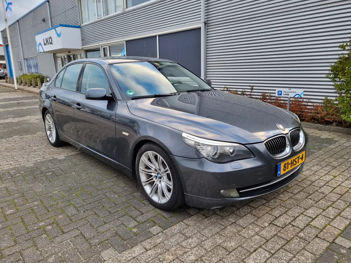 BMW 523 5-serie 523i Sedan Automaat! Navi! Bj:2009 NAP! Grijs - 2