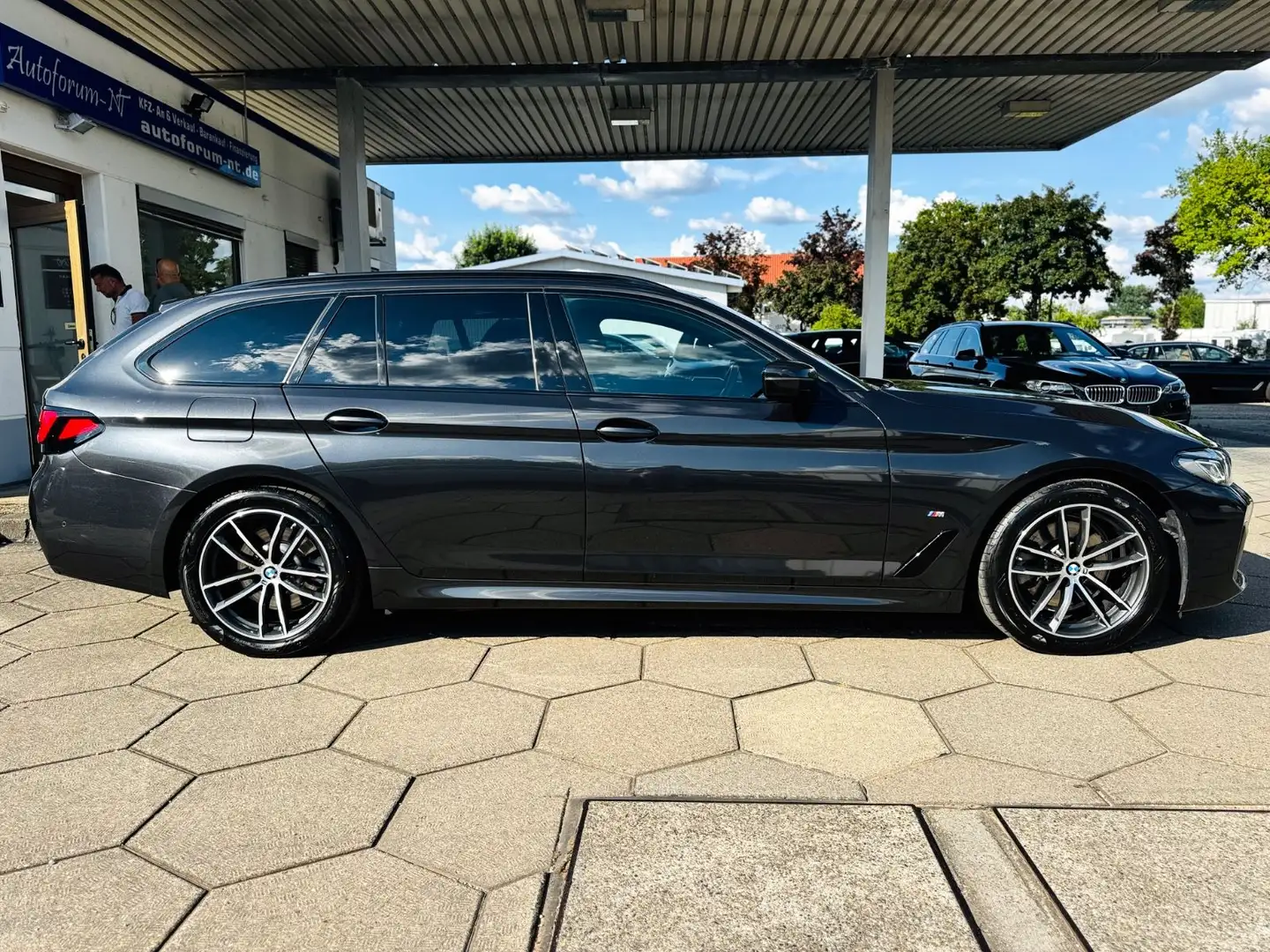 BMW 520 d M SPORT SHADOW LINE/LIVE/LANE ASSIST Grau - 2