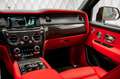 Rolls-Royce Cullinan BLACK BADGE BLACK/RED 4 SEATER STARS Schwarz - thumbnail 17