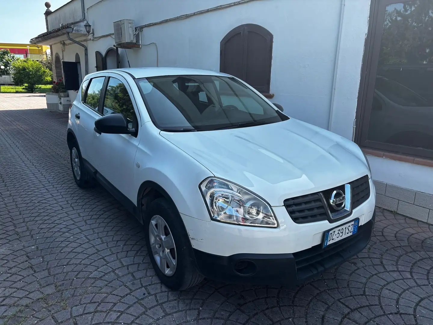 Nissan Qashqai 1.5 dci Acenta IDONEO PER NEOPATENTATI PEMUTABILE Bianco - 2