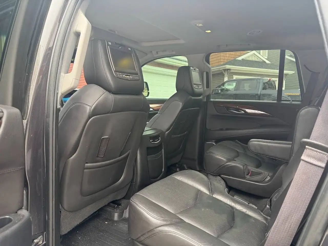 Cadillac Escalade снимка Cadillac Escalade