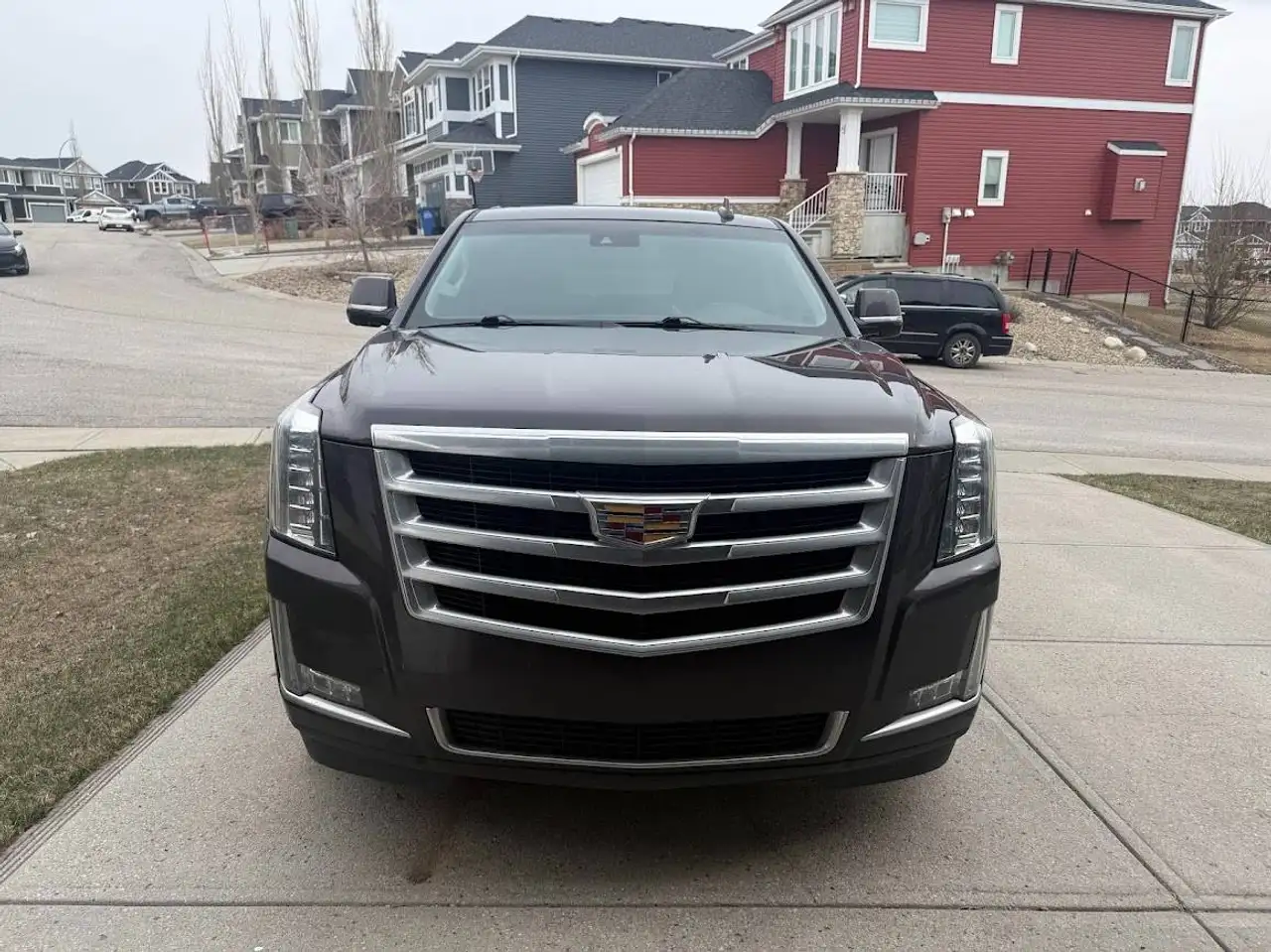 Cadillac Escalade снимка Cadillac Escalade