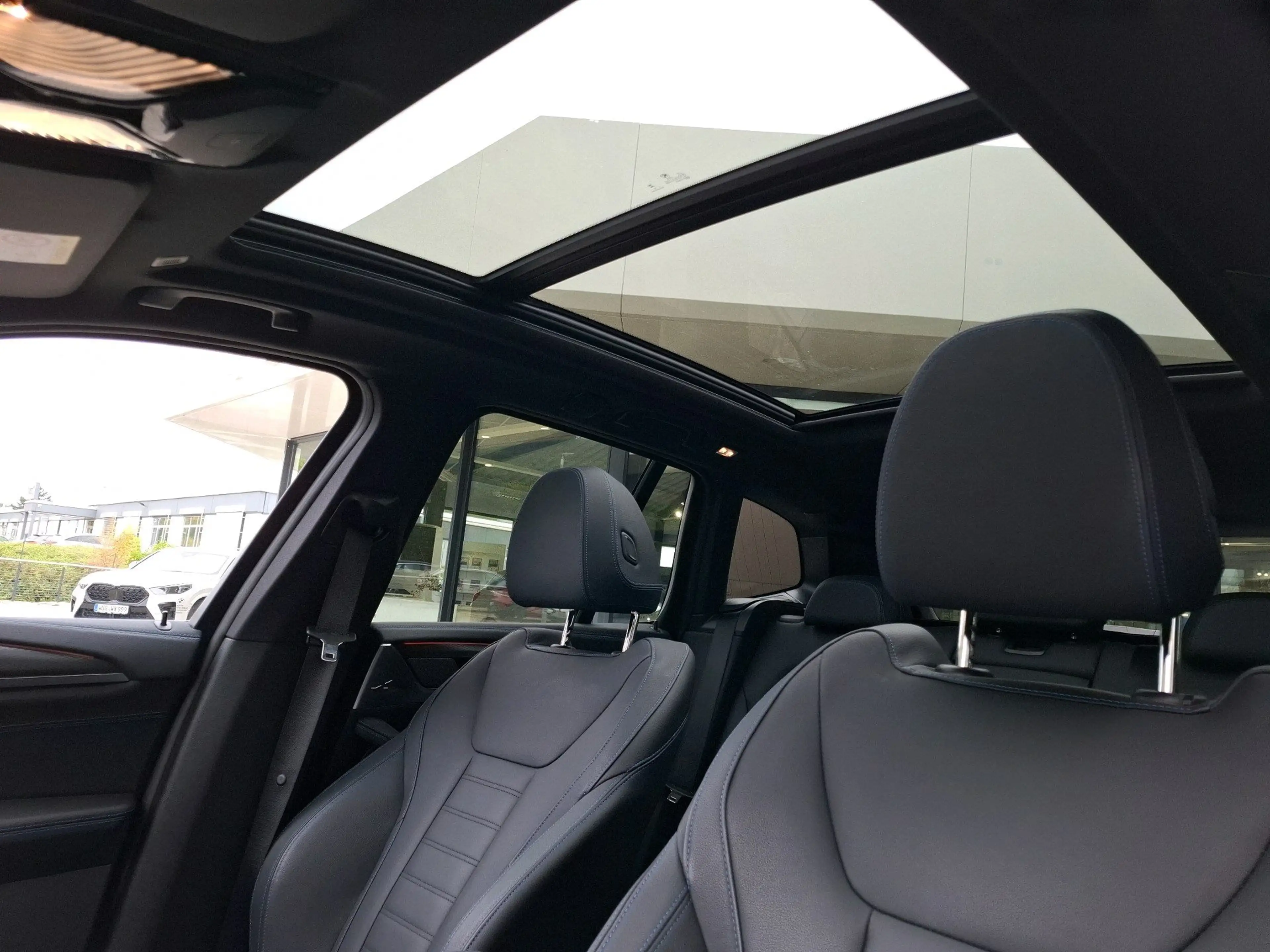 BMW iX3 Impressive Gestiksteuerung Head-Up HK HiFi — photo 15