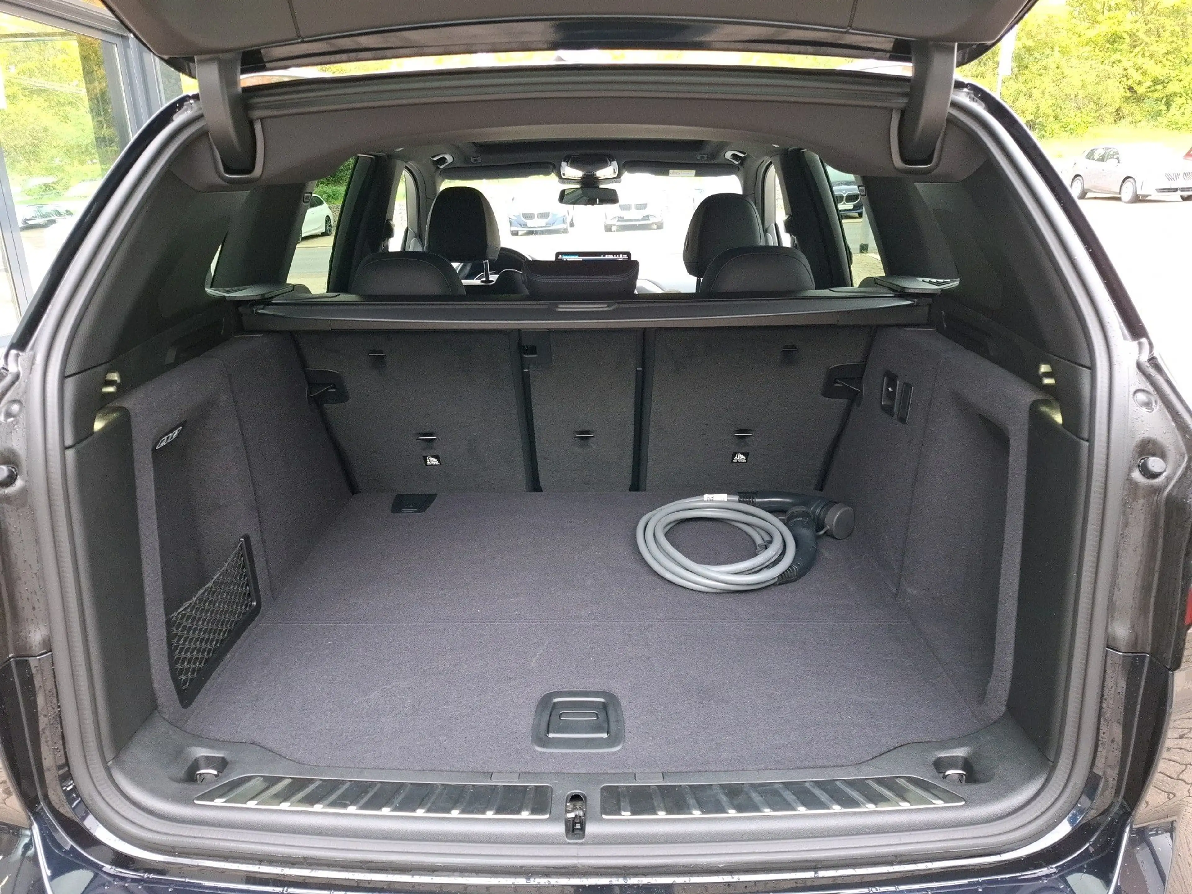 BMW iX3 Impressive Gestiksteuerung Head-Up HK HiFi — photo 8