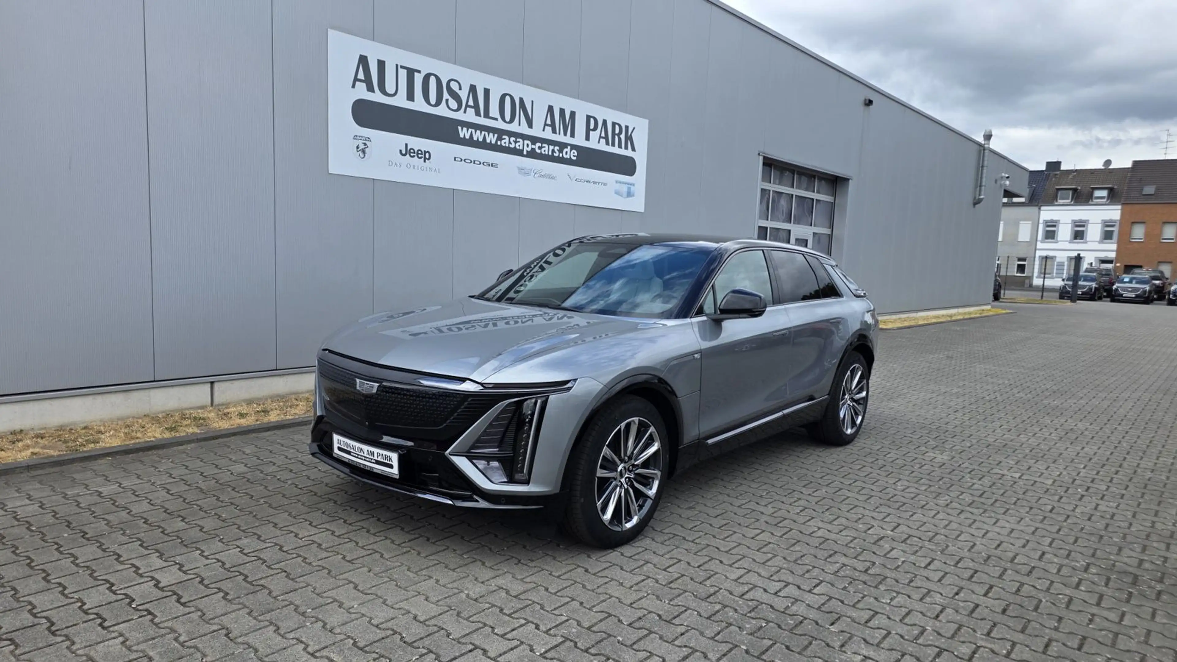 Cadillac Lyriq Sport 600e AWD — photo 3