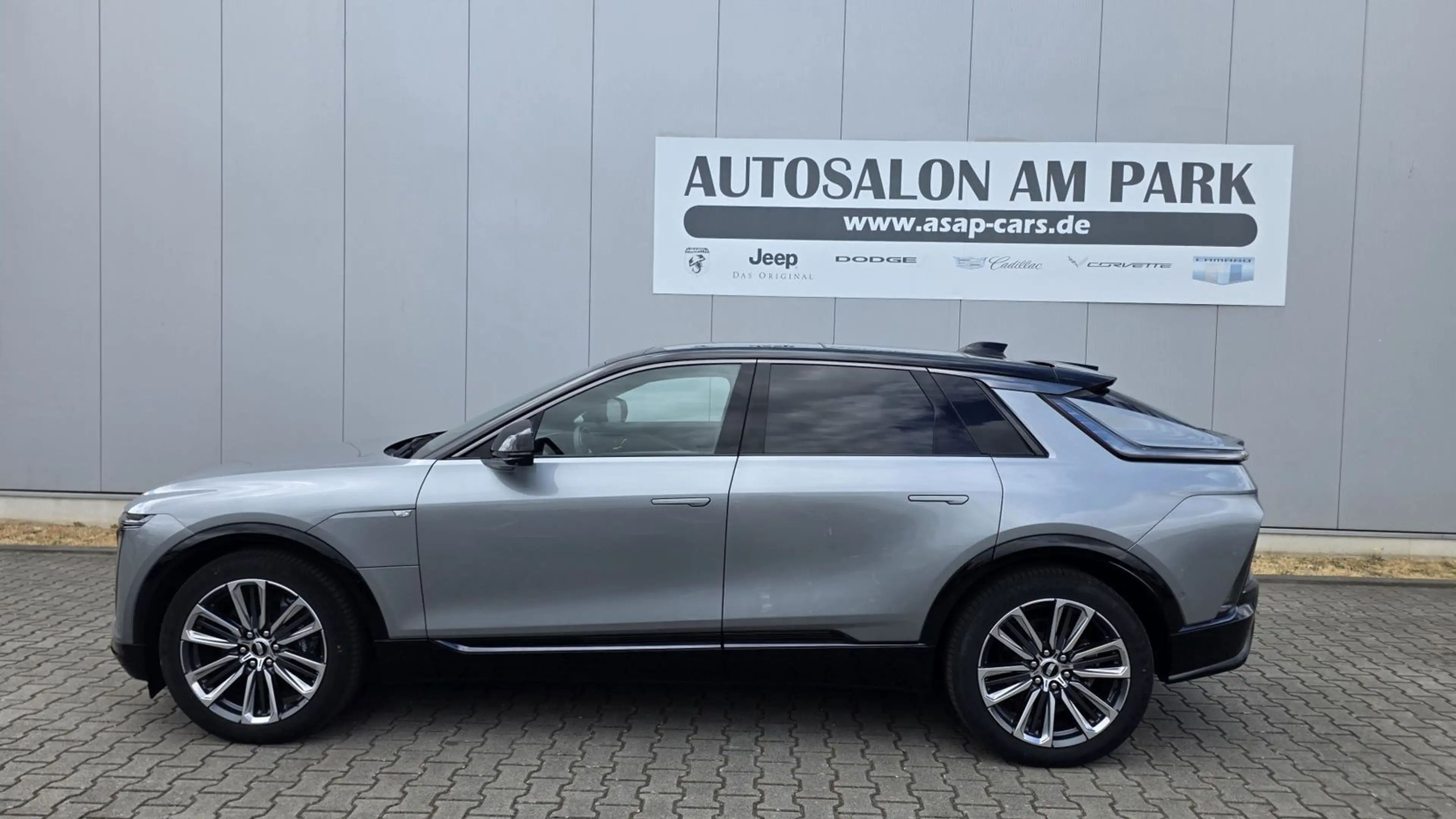 Cadillac Lyriq Sport 600e AWD — photo 4