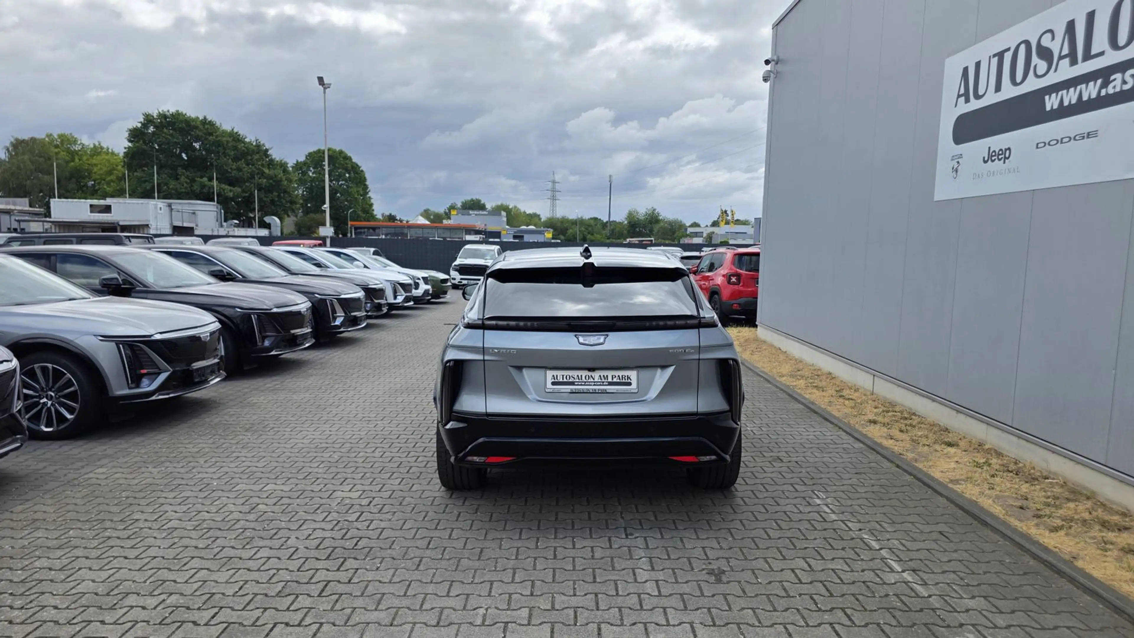 Cadillac Lyriq Sport 600e AWD — photo 6